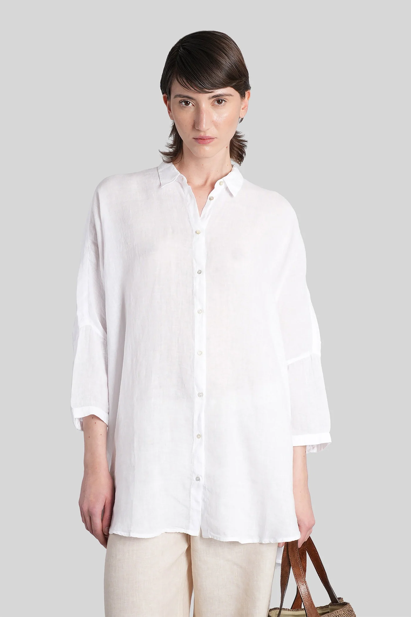 Shirt in white linen