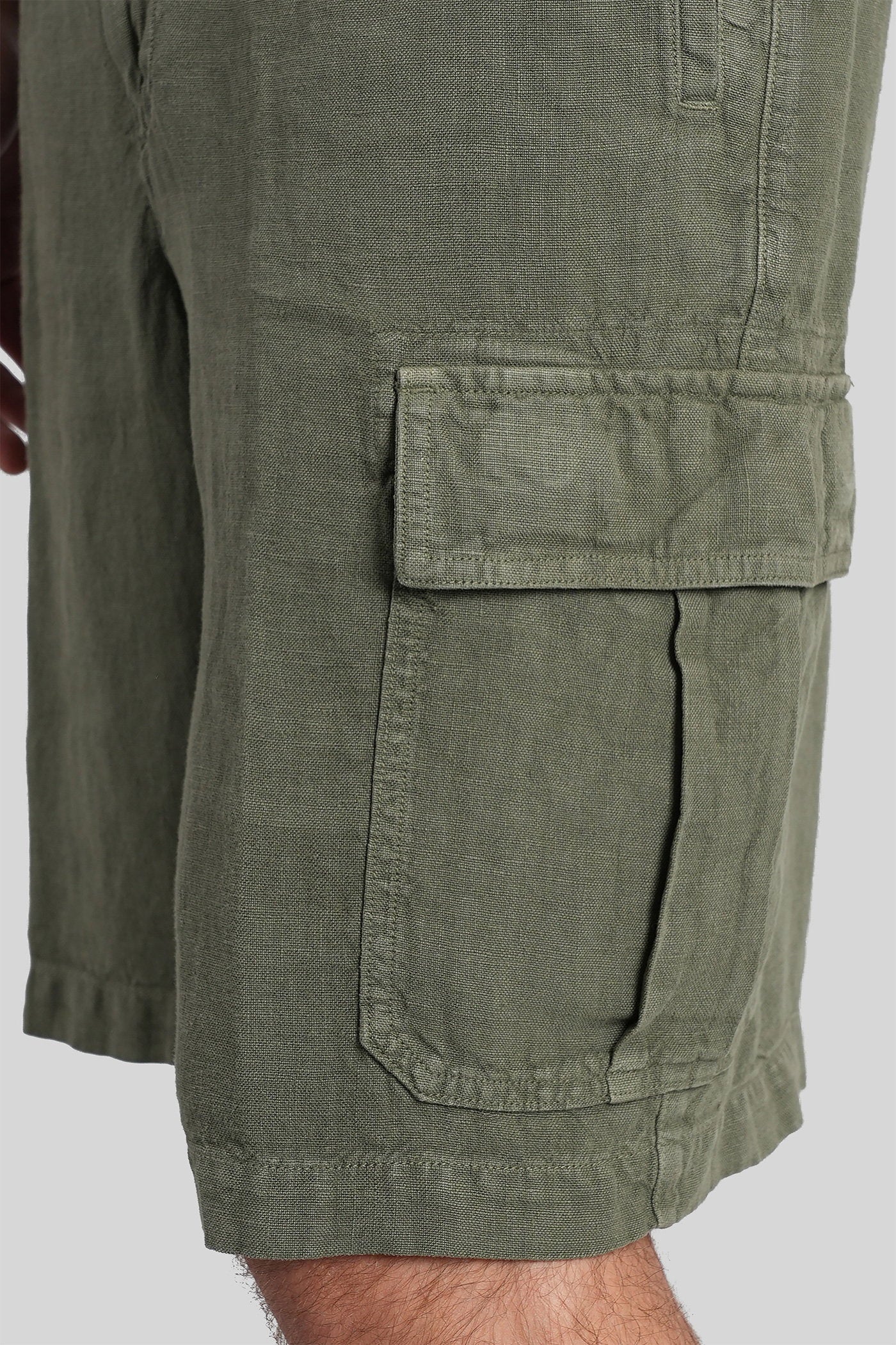 Shorts in green linen - Image 5