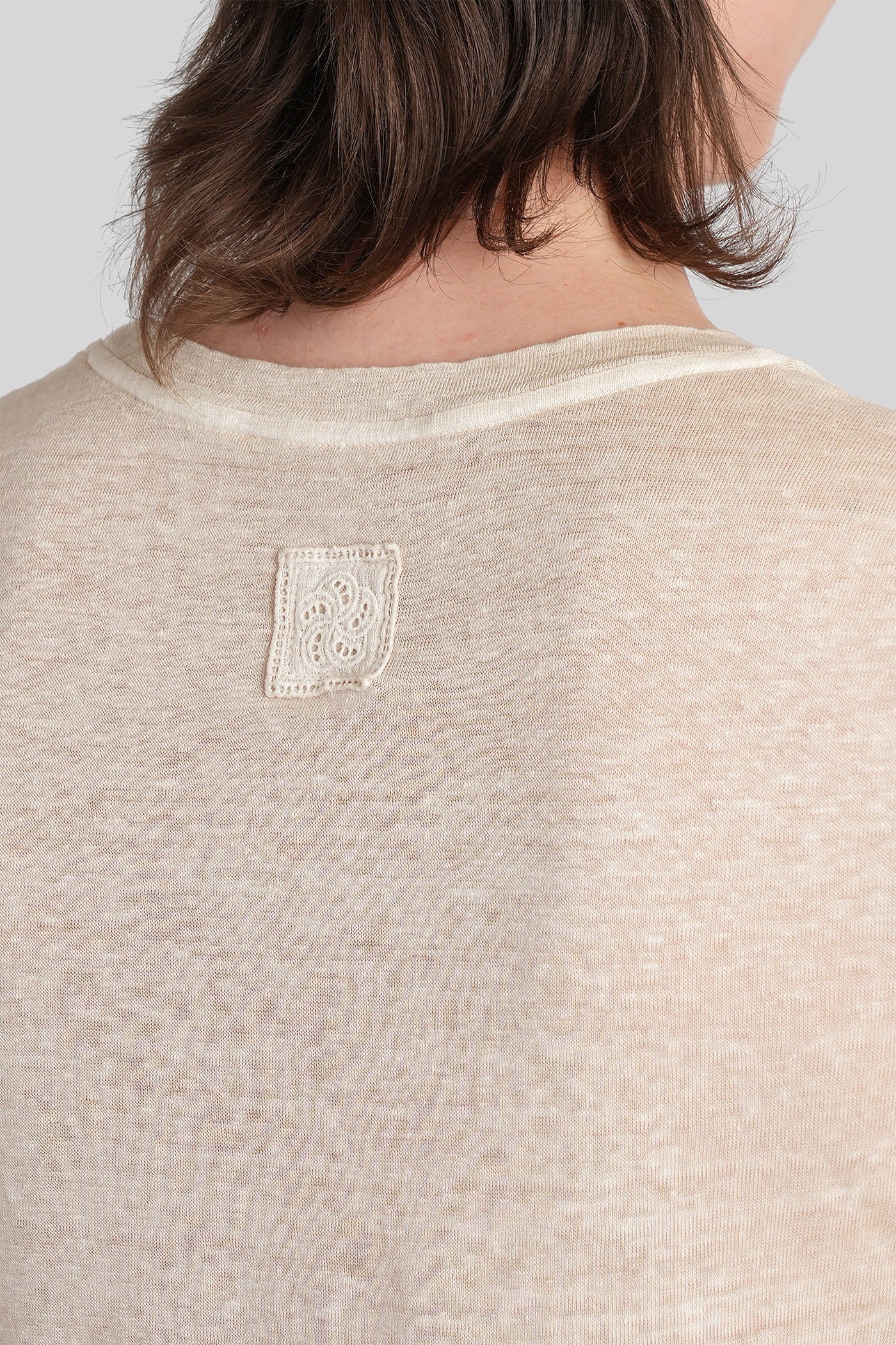 T-Shirt in beige linen - Image 5