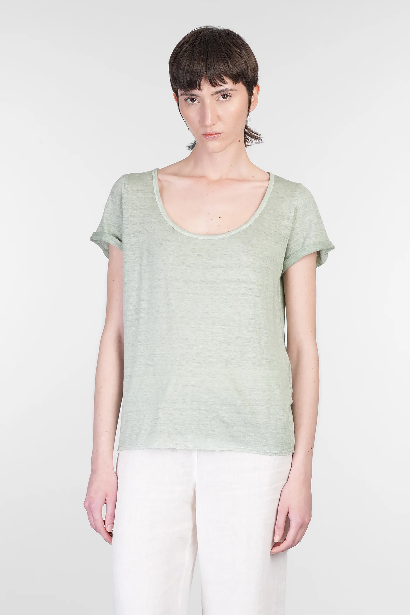 T-Shirt in green linen