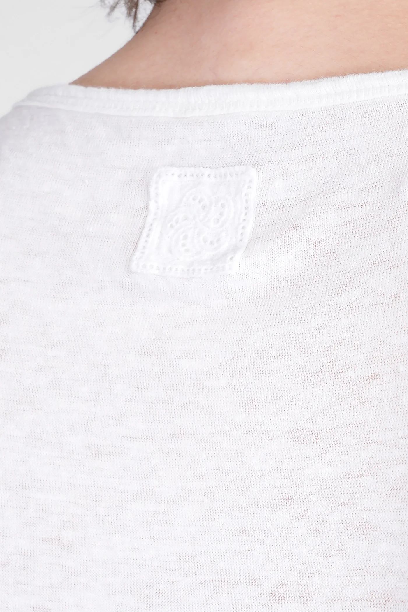 T-Shirt in white linen - Image 5