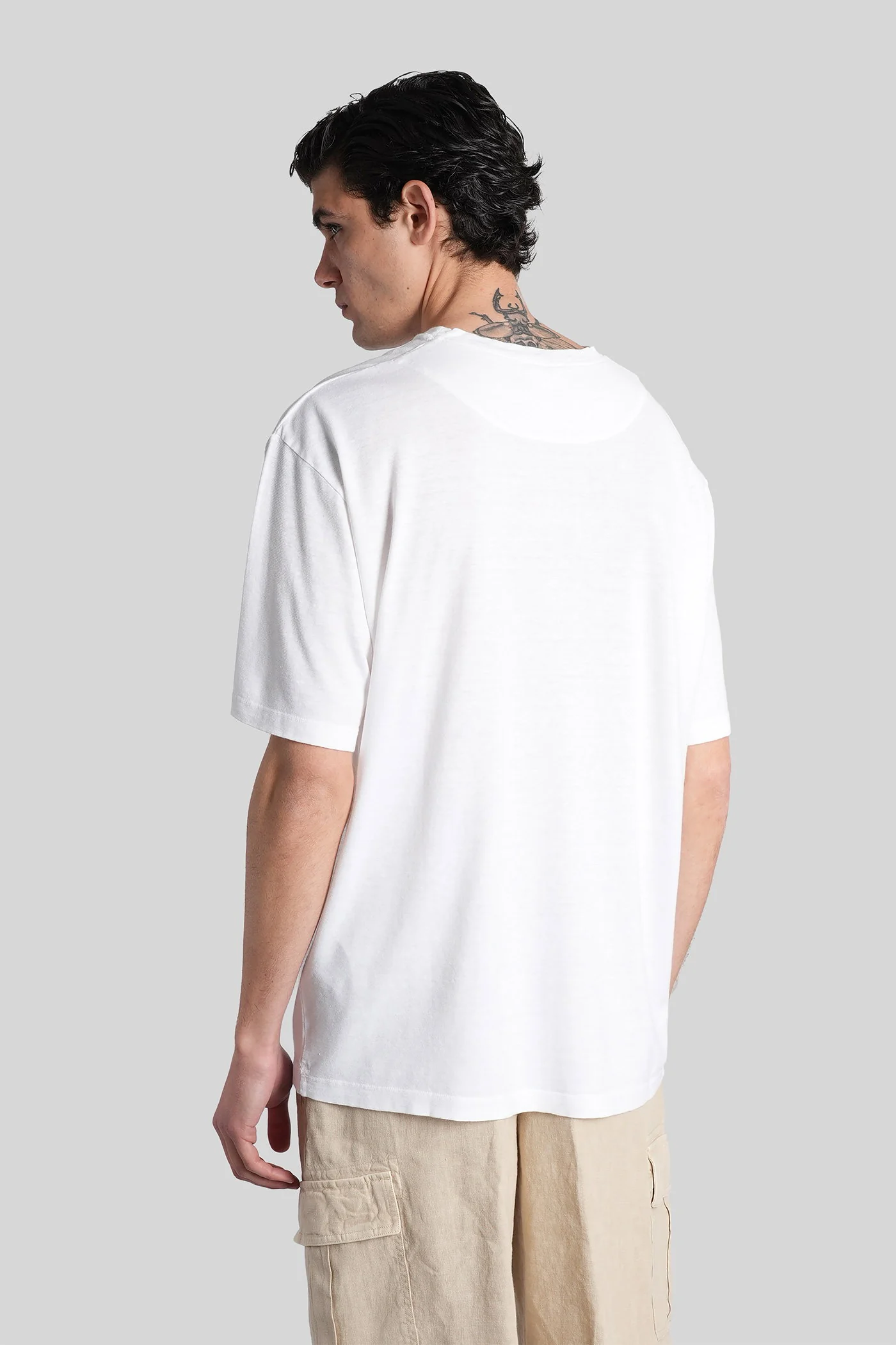 T-Shirt in white linen - Image 3