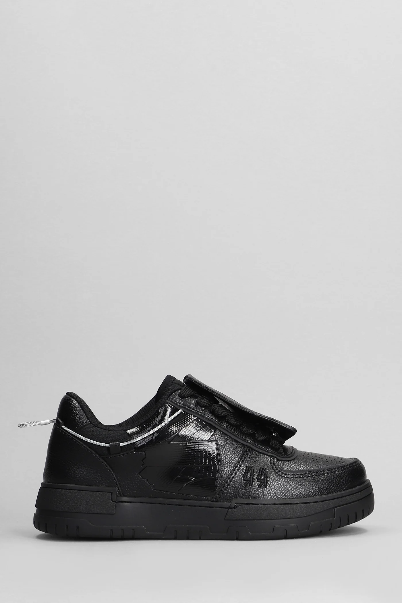 New avril Sneakers in black leather
