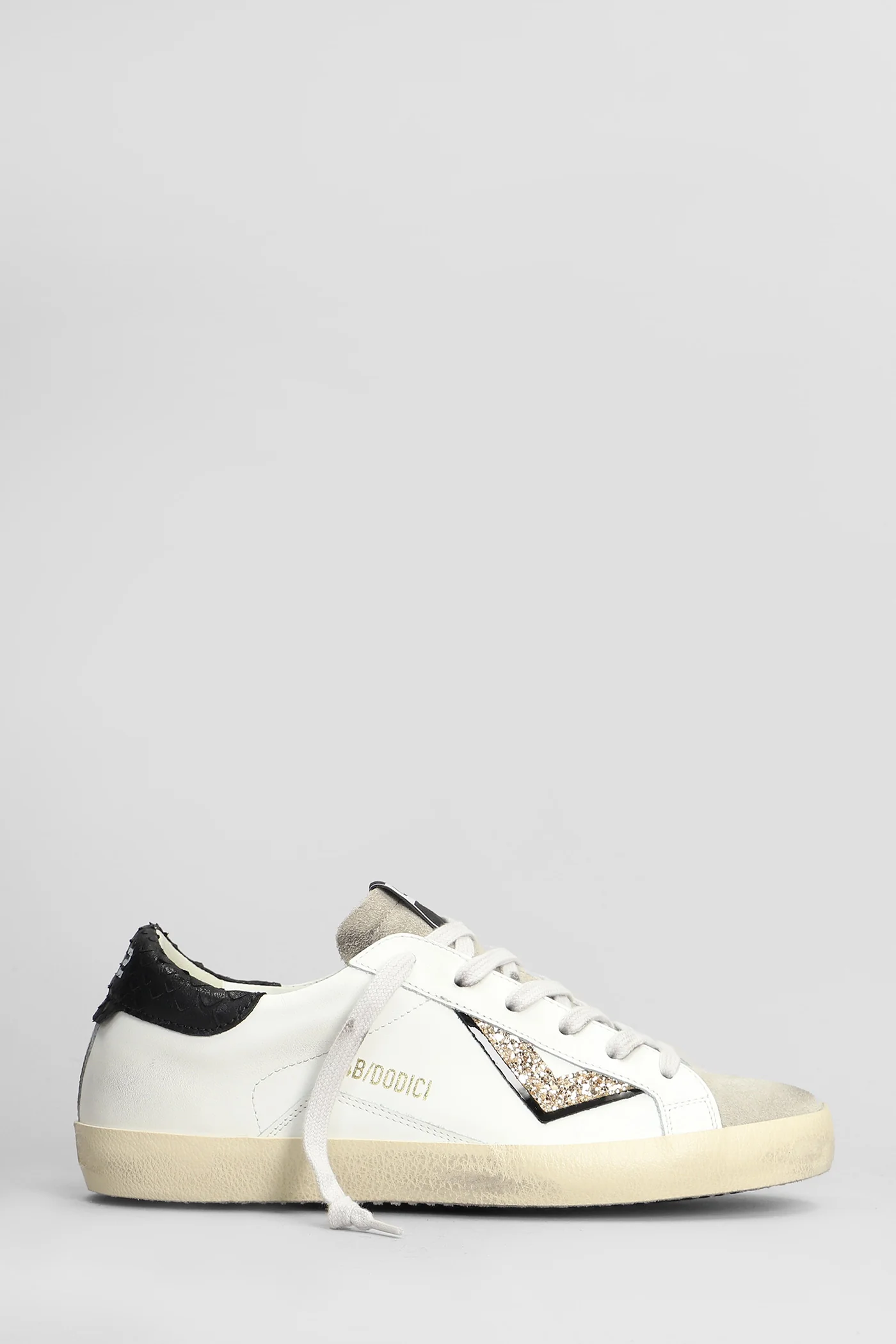 Suprime Sneakers in white leather