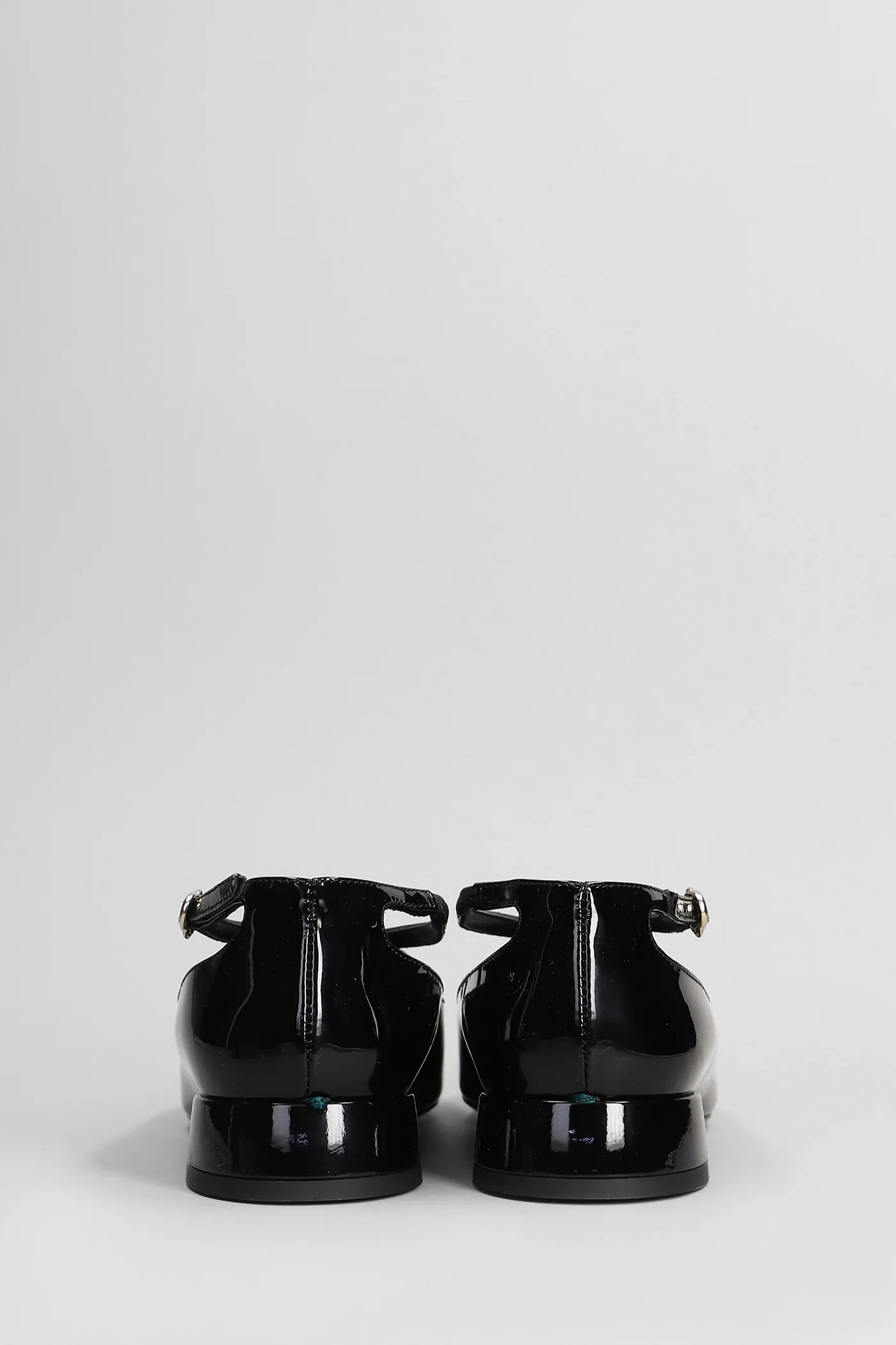 Pumps in black leather - Image 4