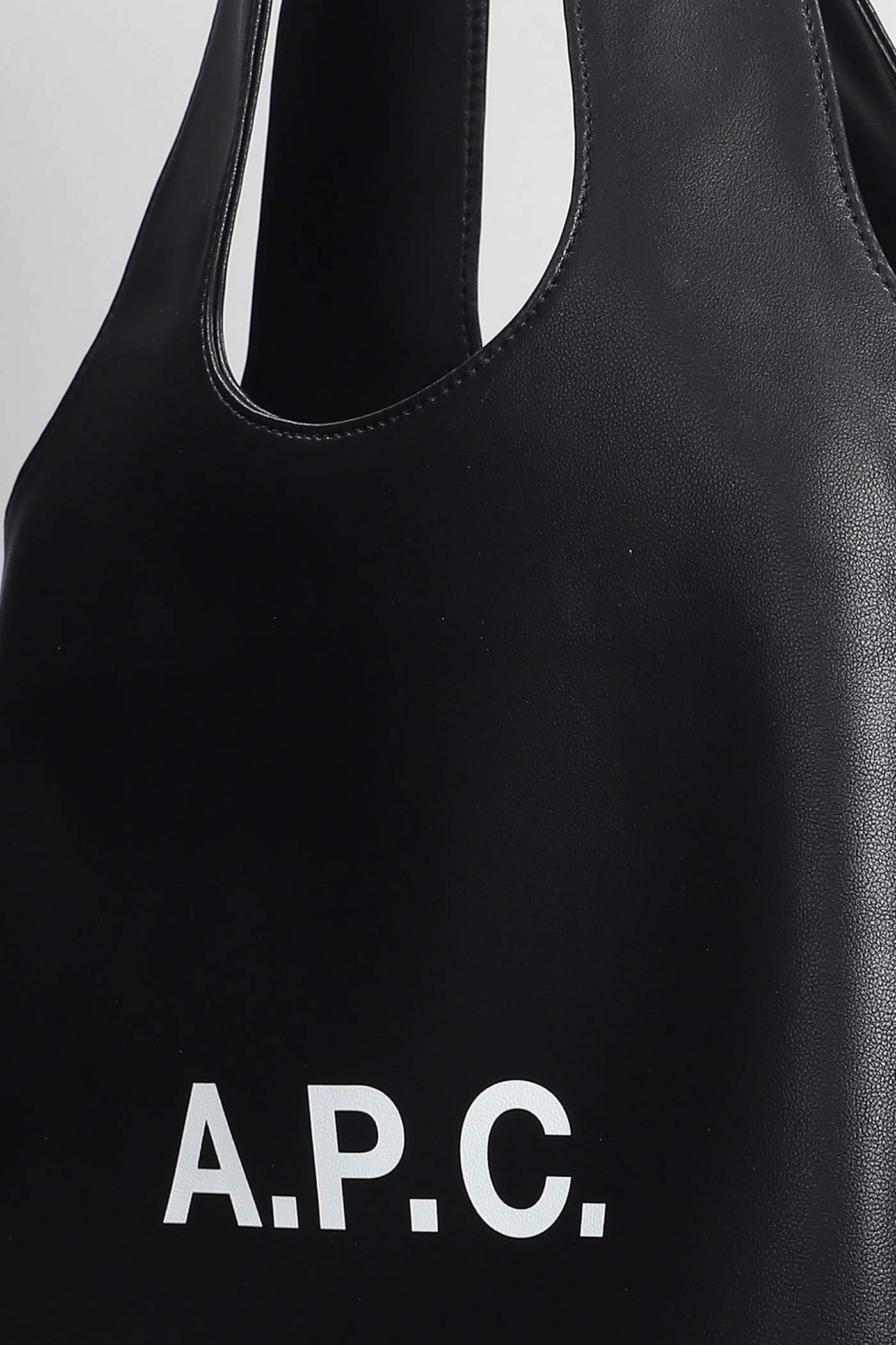 Ninon small Shoulder bag in black Polyuretan - Image 4