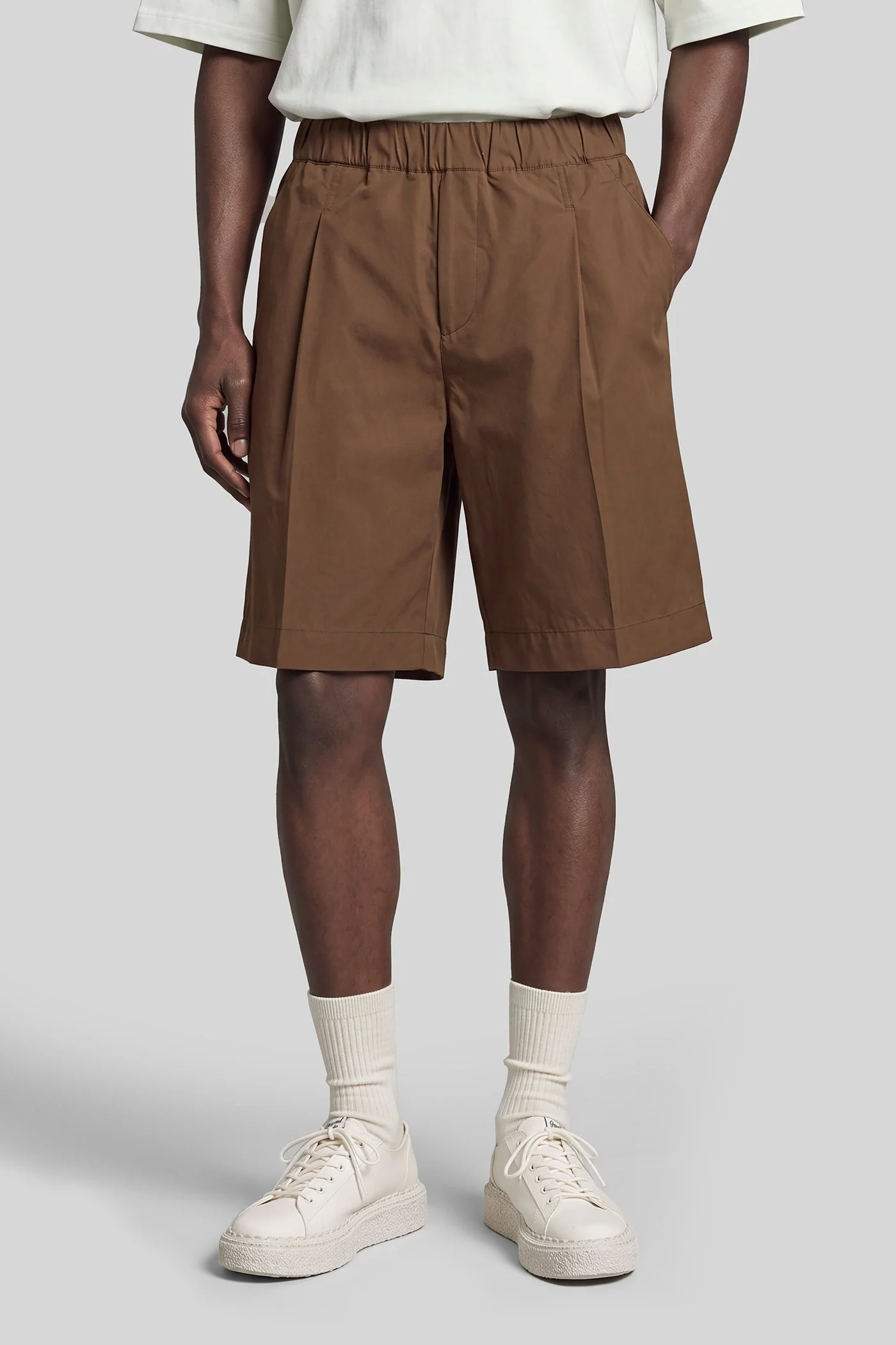 Shorts in brown cotton