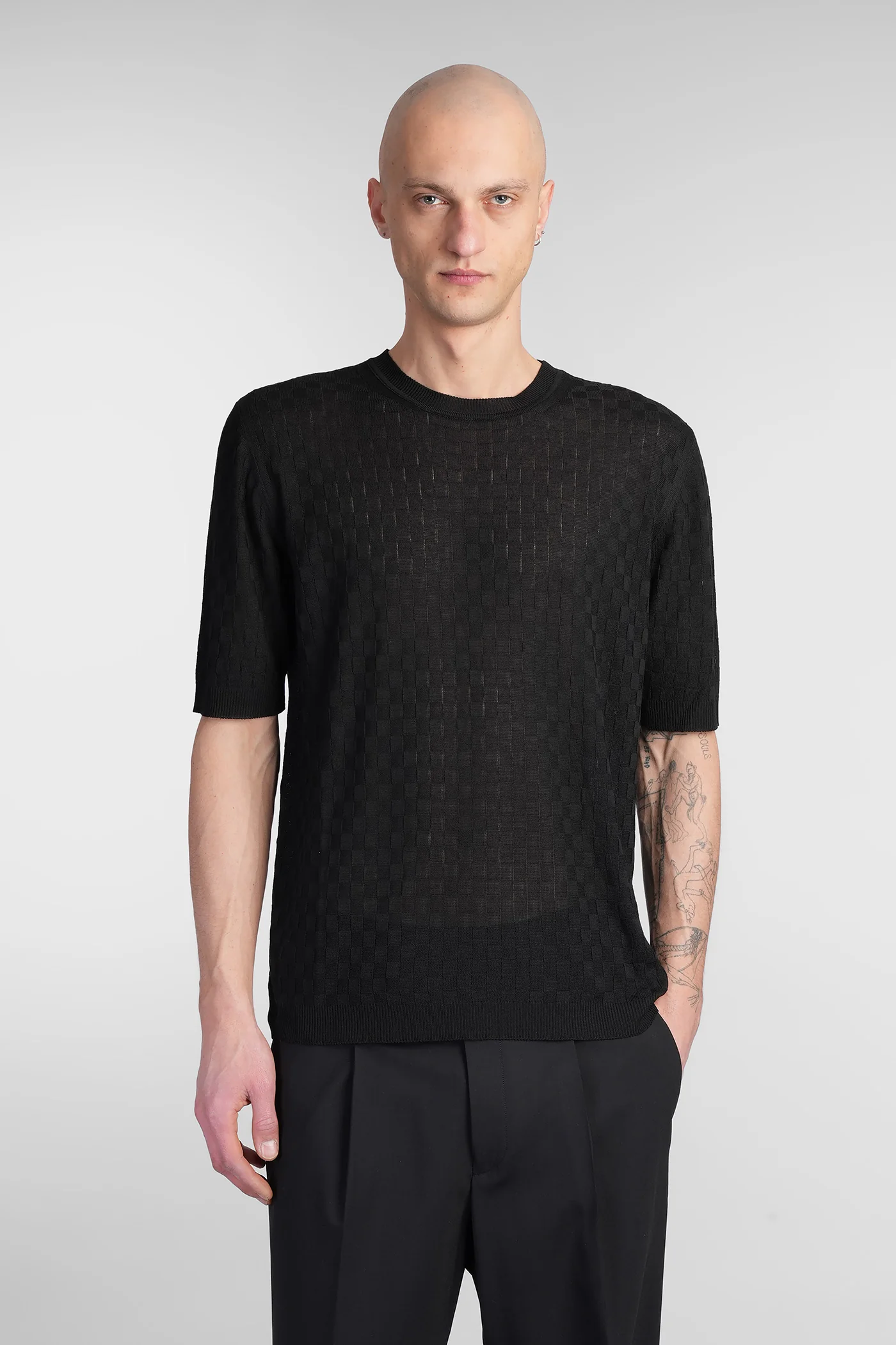 T-Shirt in black viscose