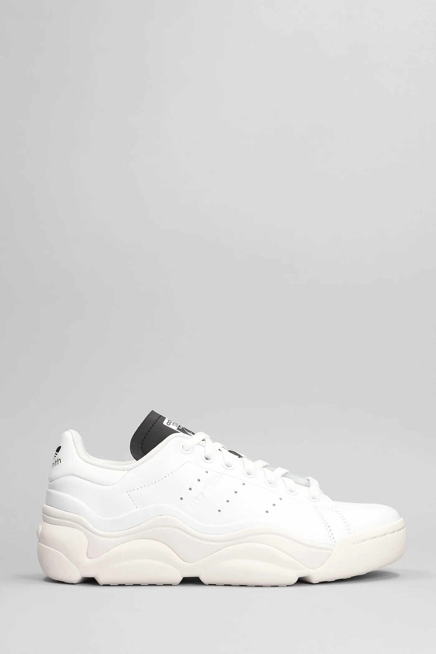 Stan Smith Millencon Sneakers in white leather