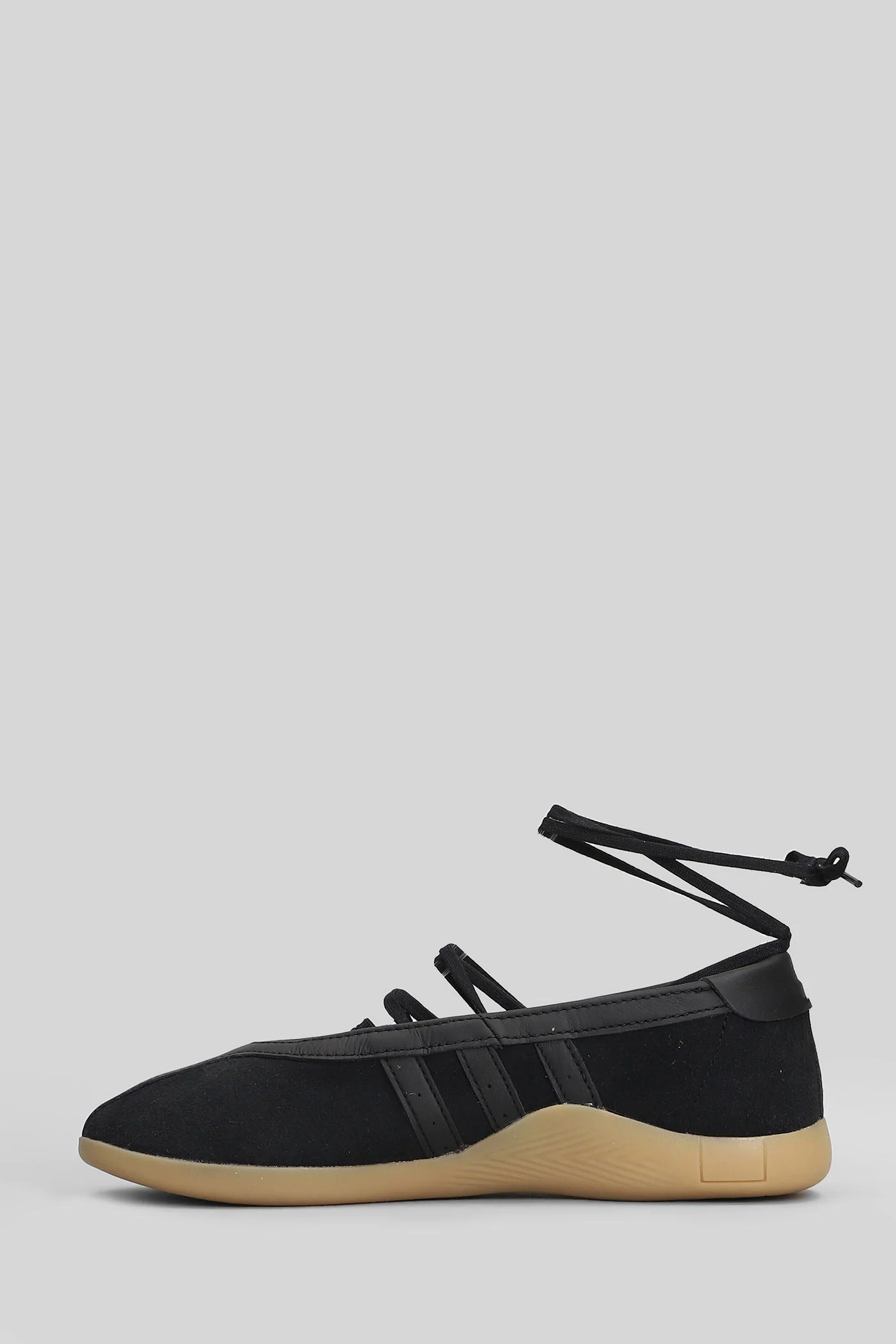 Taekwondo Mei Ballet Sneakers in black suede - Image 3