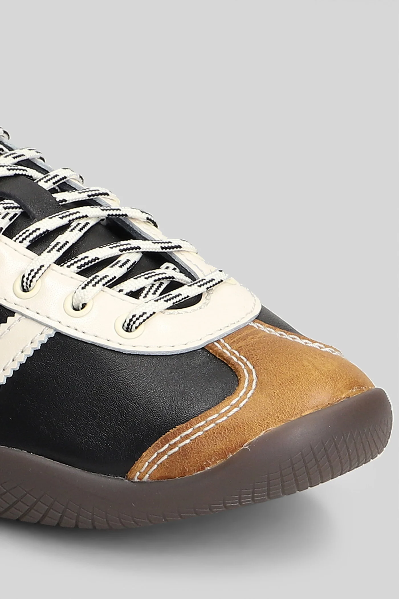 WB Karintha Og Sneakers in black leather - Image 5