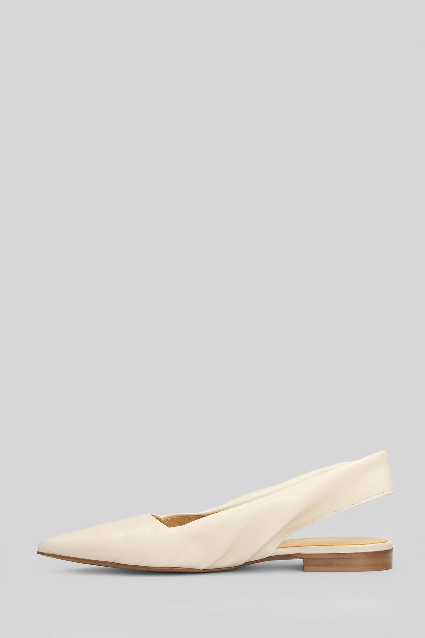 Ballet flats in beige leather - Image 3