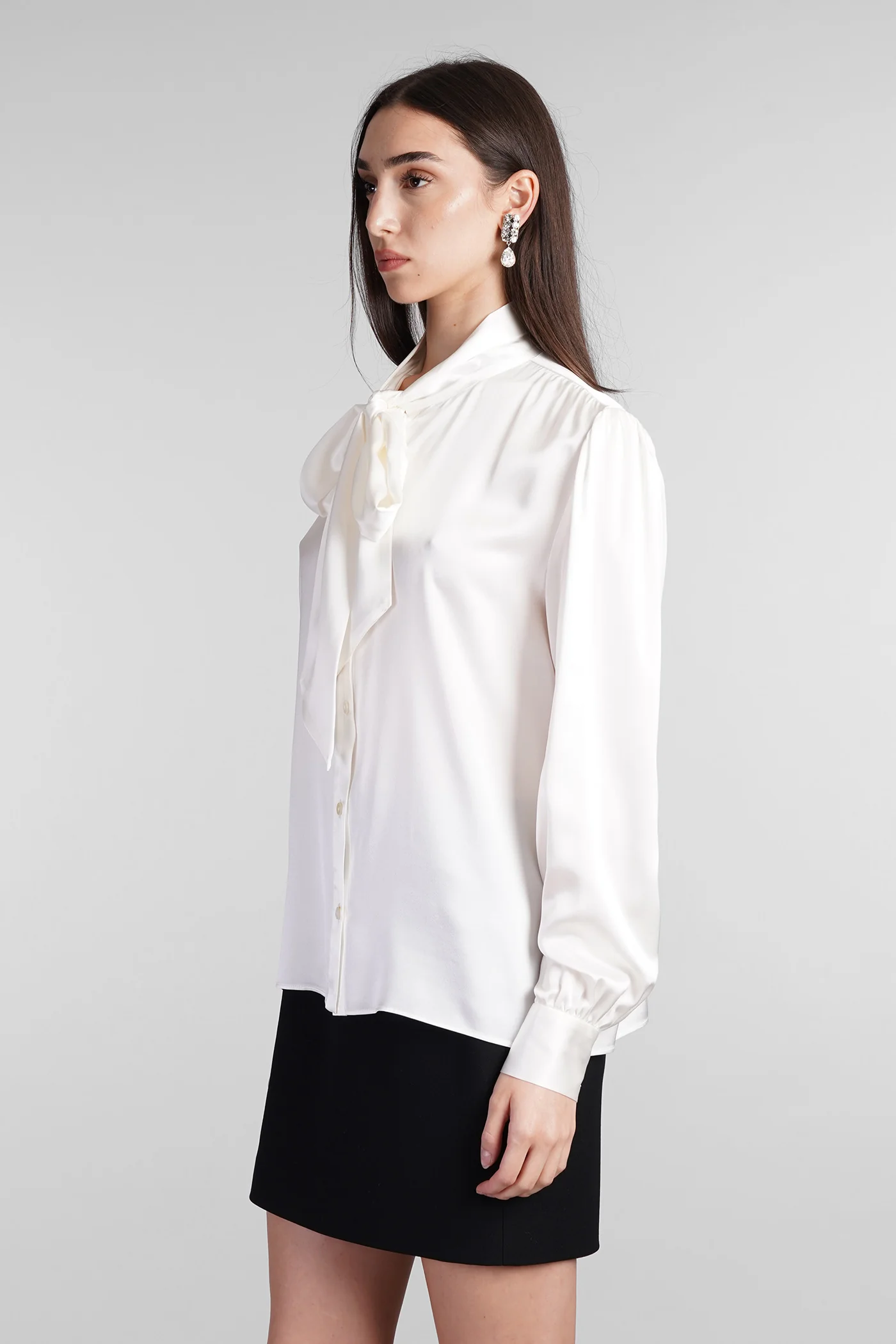 Blouse in white silk - Image 4