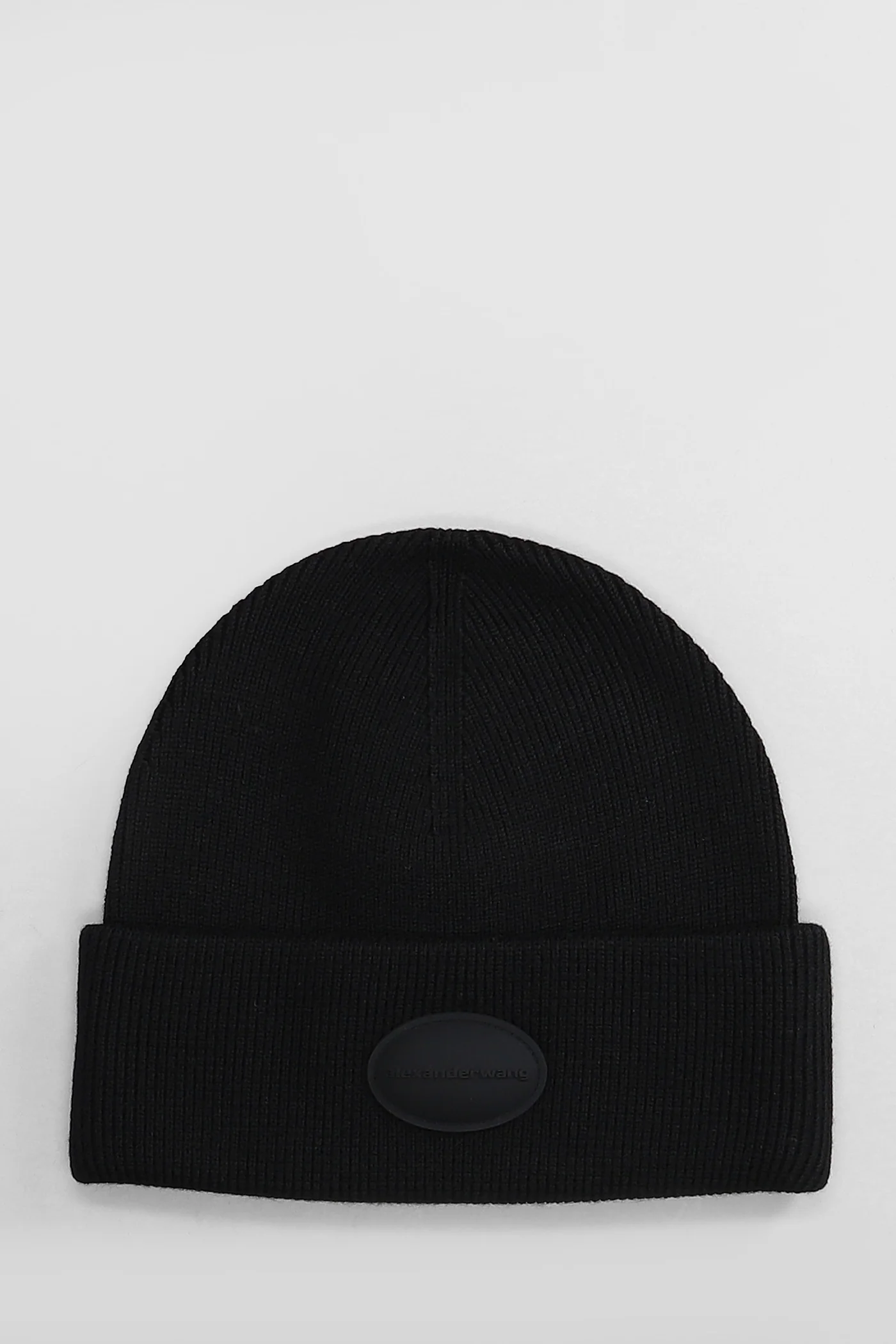 Hats in black wool