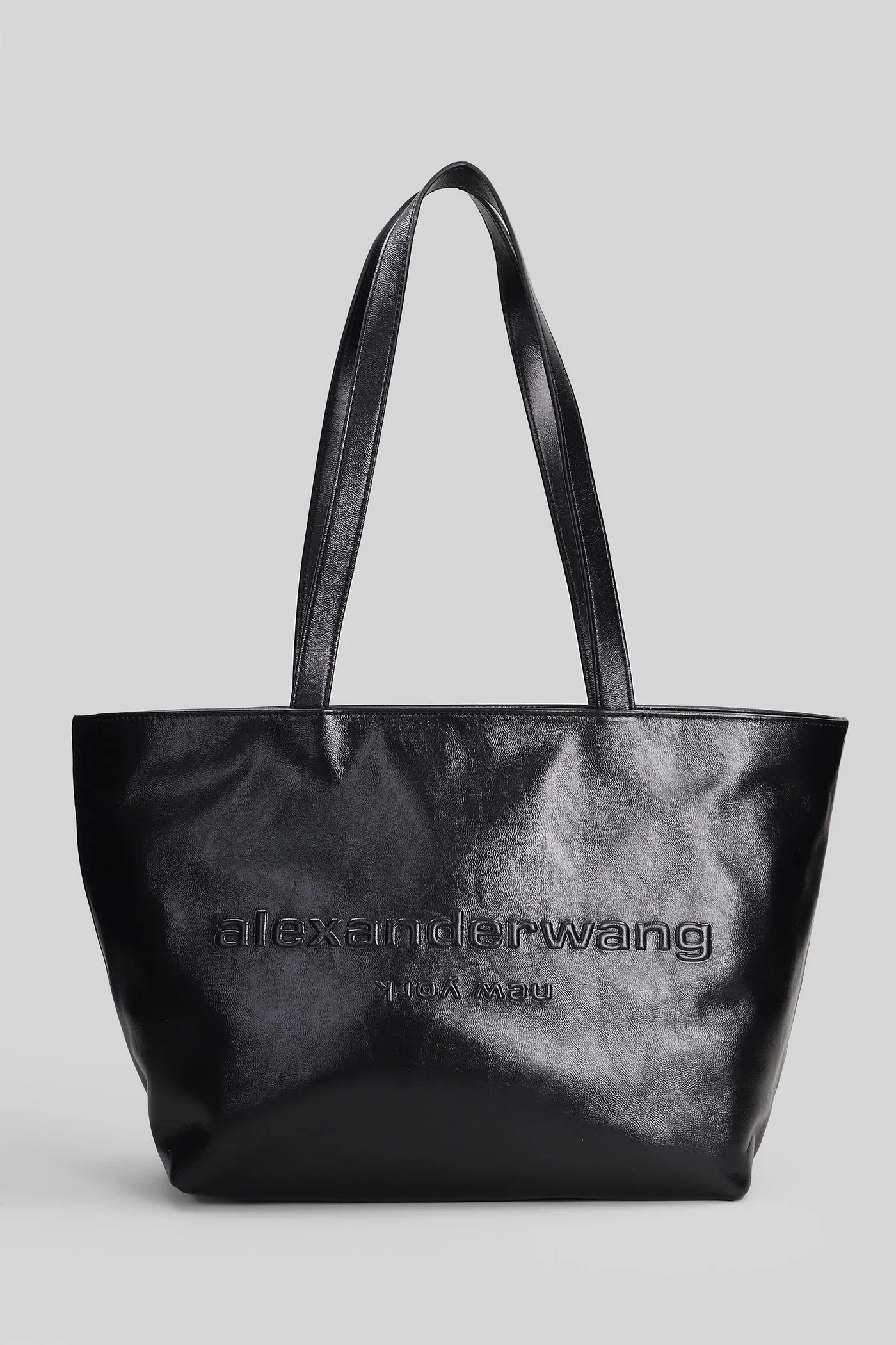 Punch medium Tote in black leather