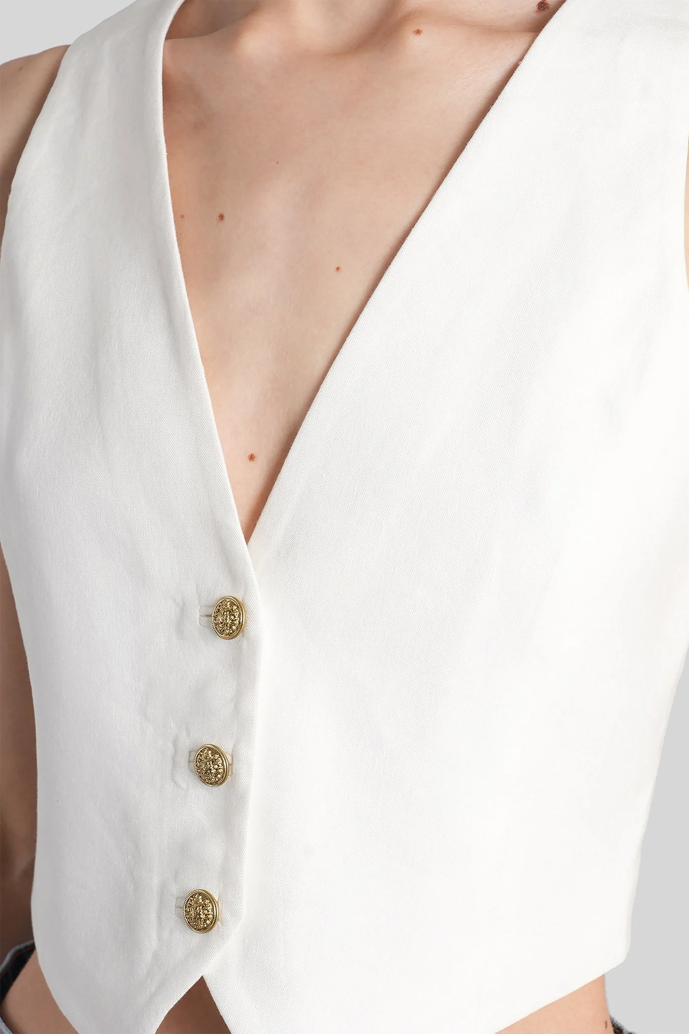 Donna Vest in white linen - Image 5