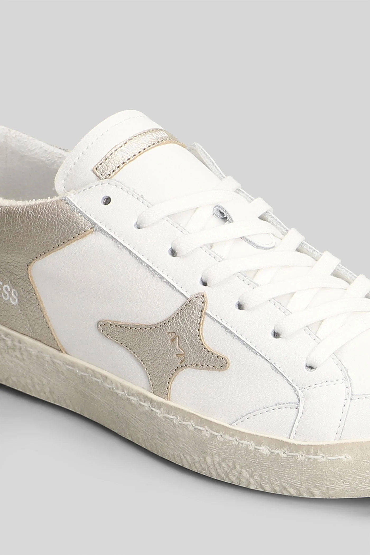 Sneakers in platinum leather - Image 5