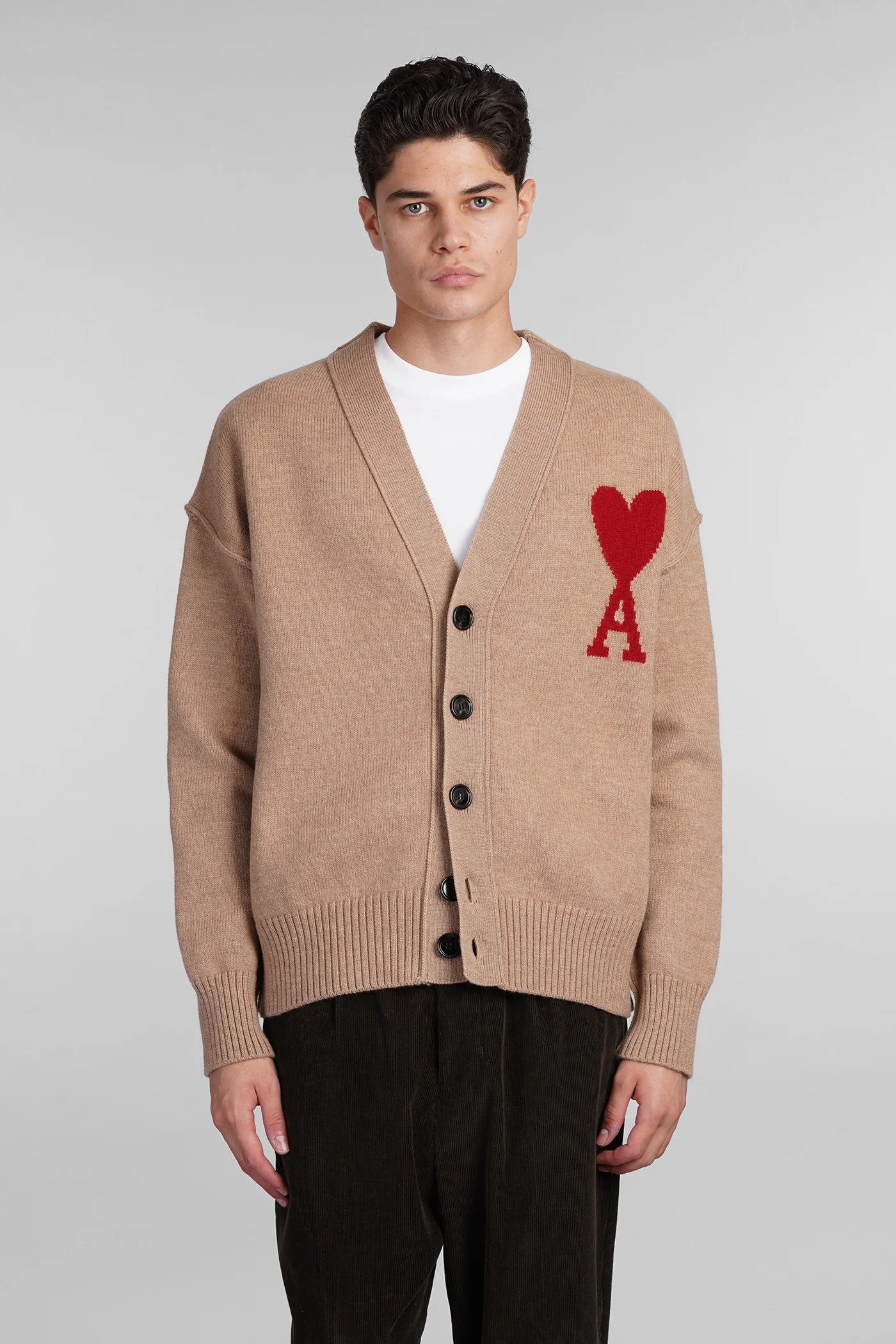 Cardigan in beige wool