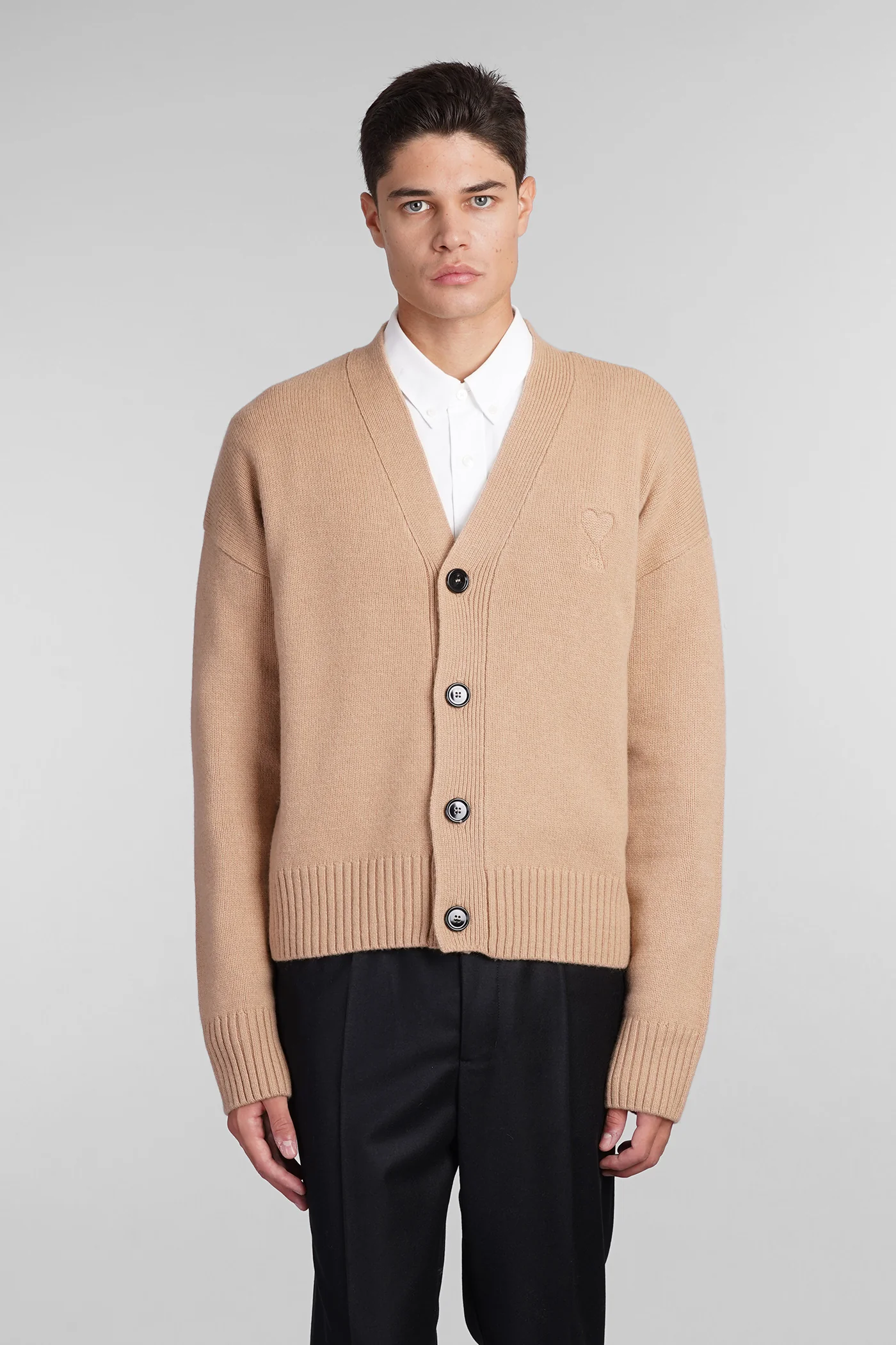 Cardigan in beige wool