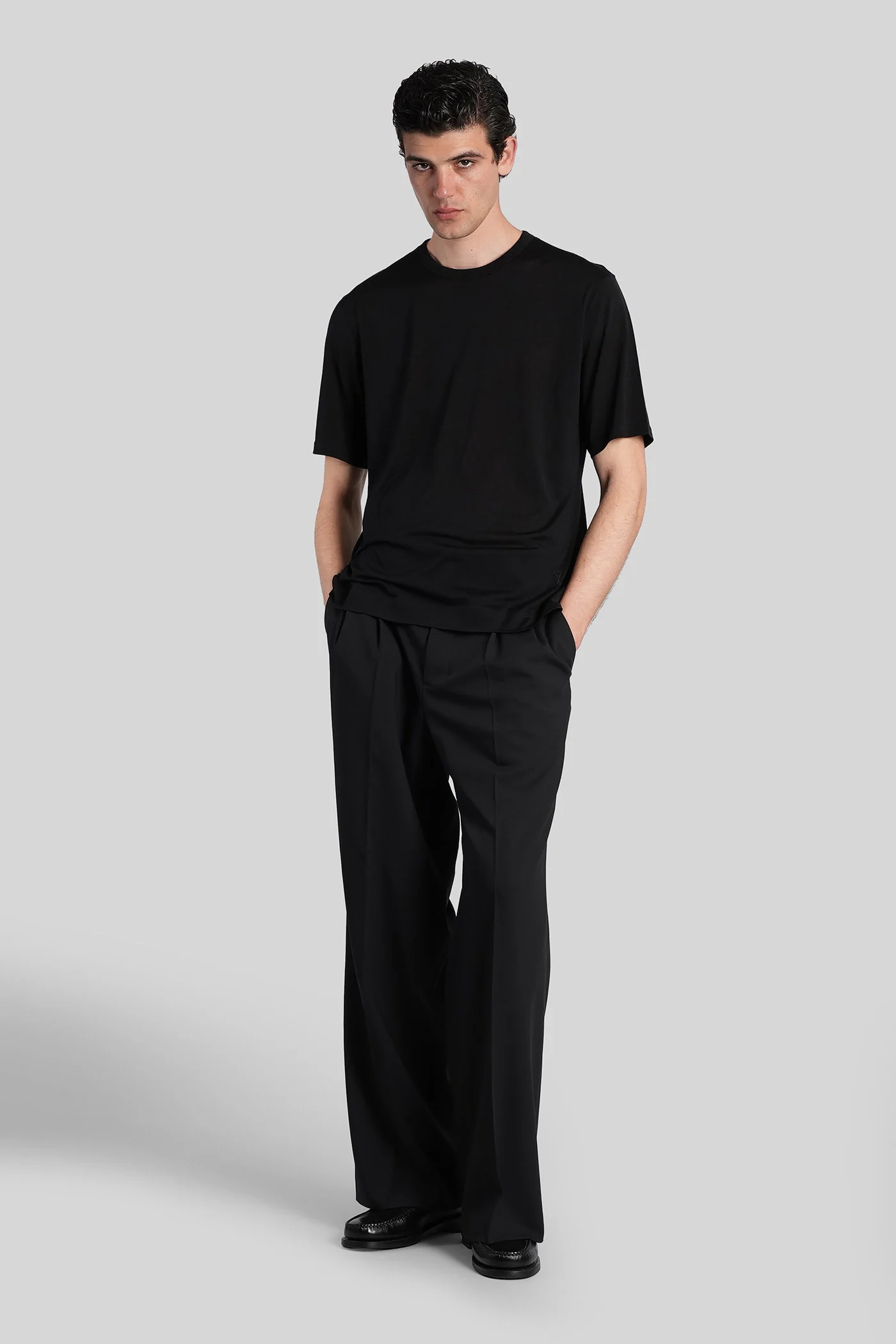 T-Shirt in black cotton - Image 2