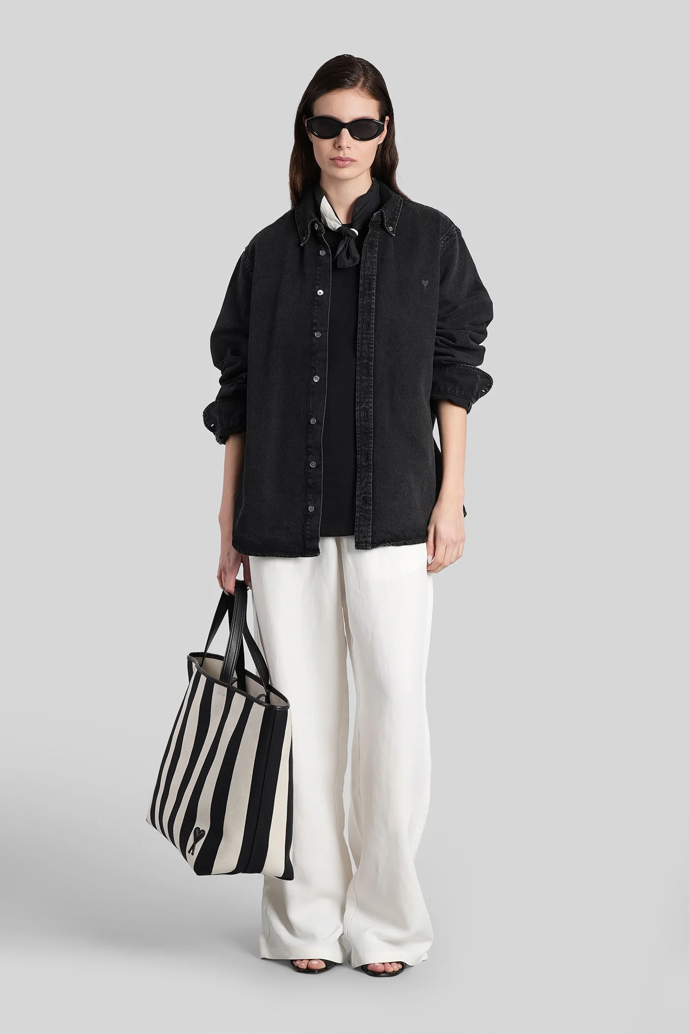 T-Shirt in black cotton - Image 2