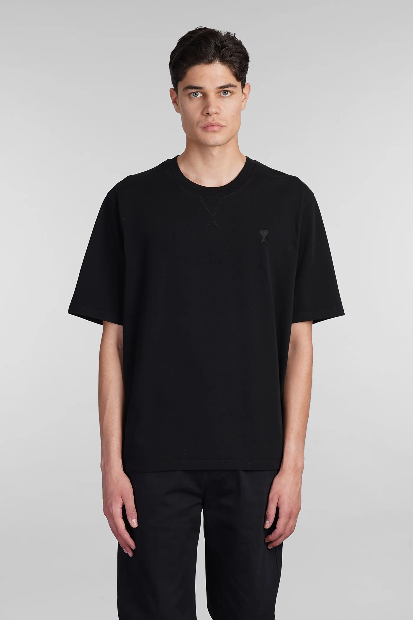T-Shirt in black cotton