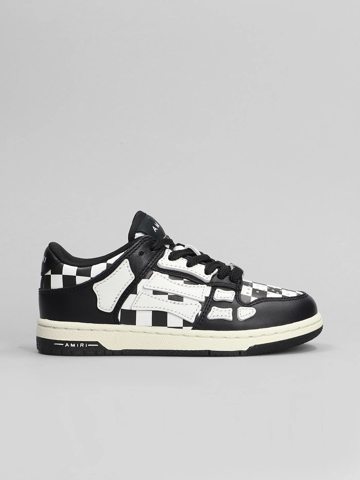 Skeltop low Sneakers in black leather
