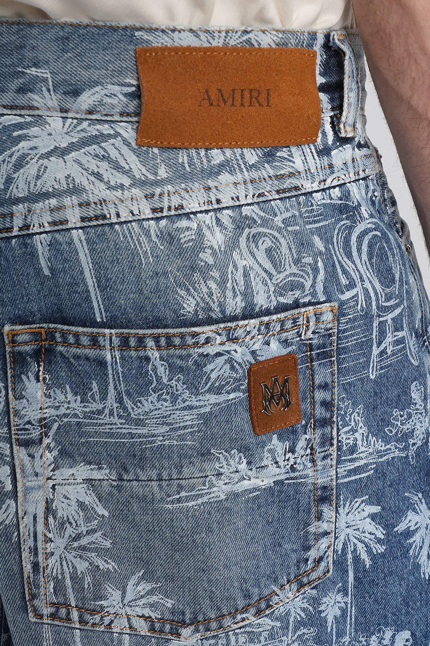 Shorts in blue denim - Image 5