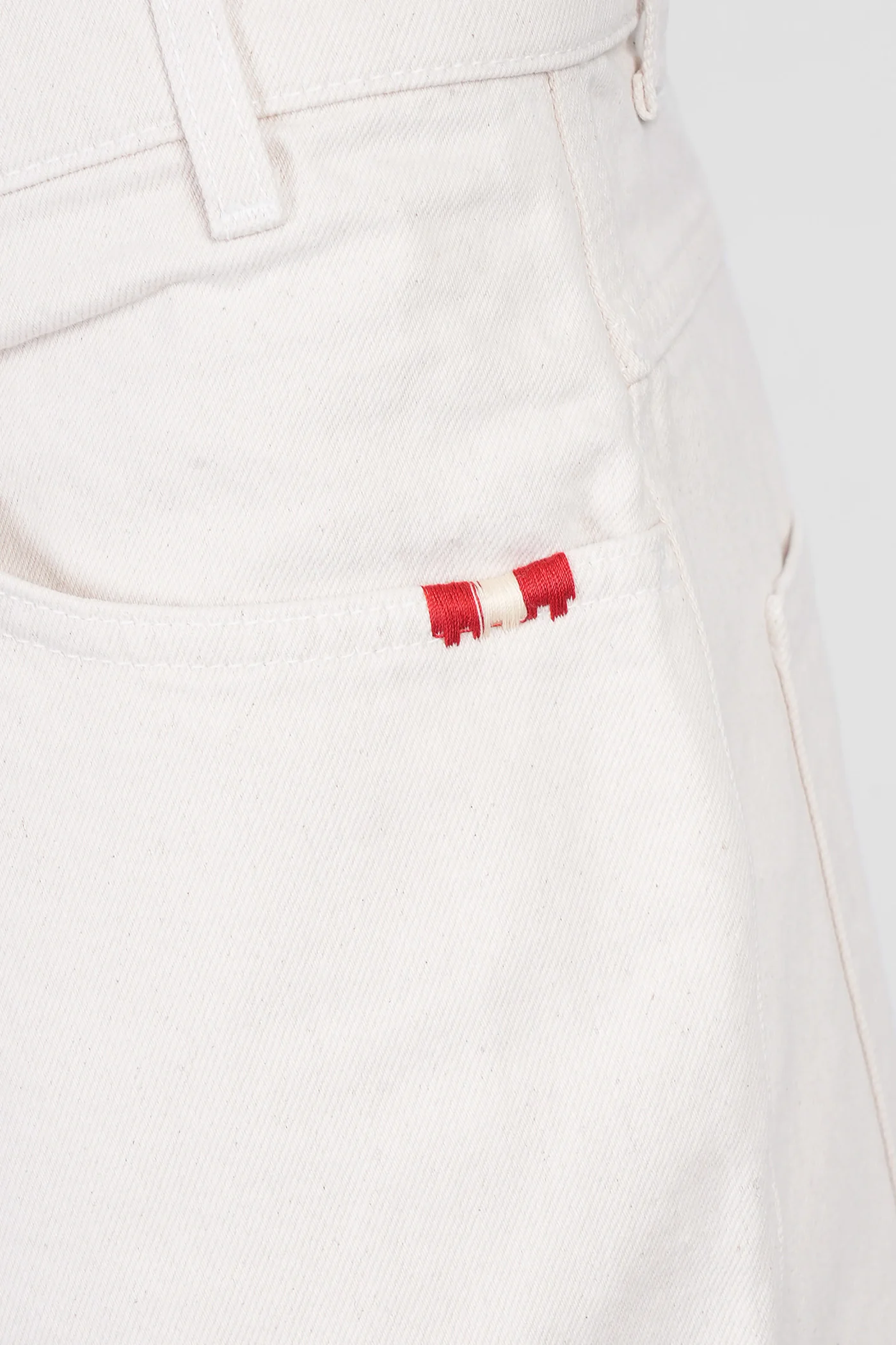 Bernie Shorts in white denim - Image 5