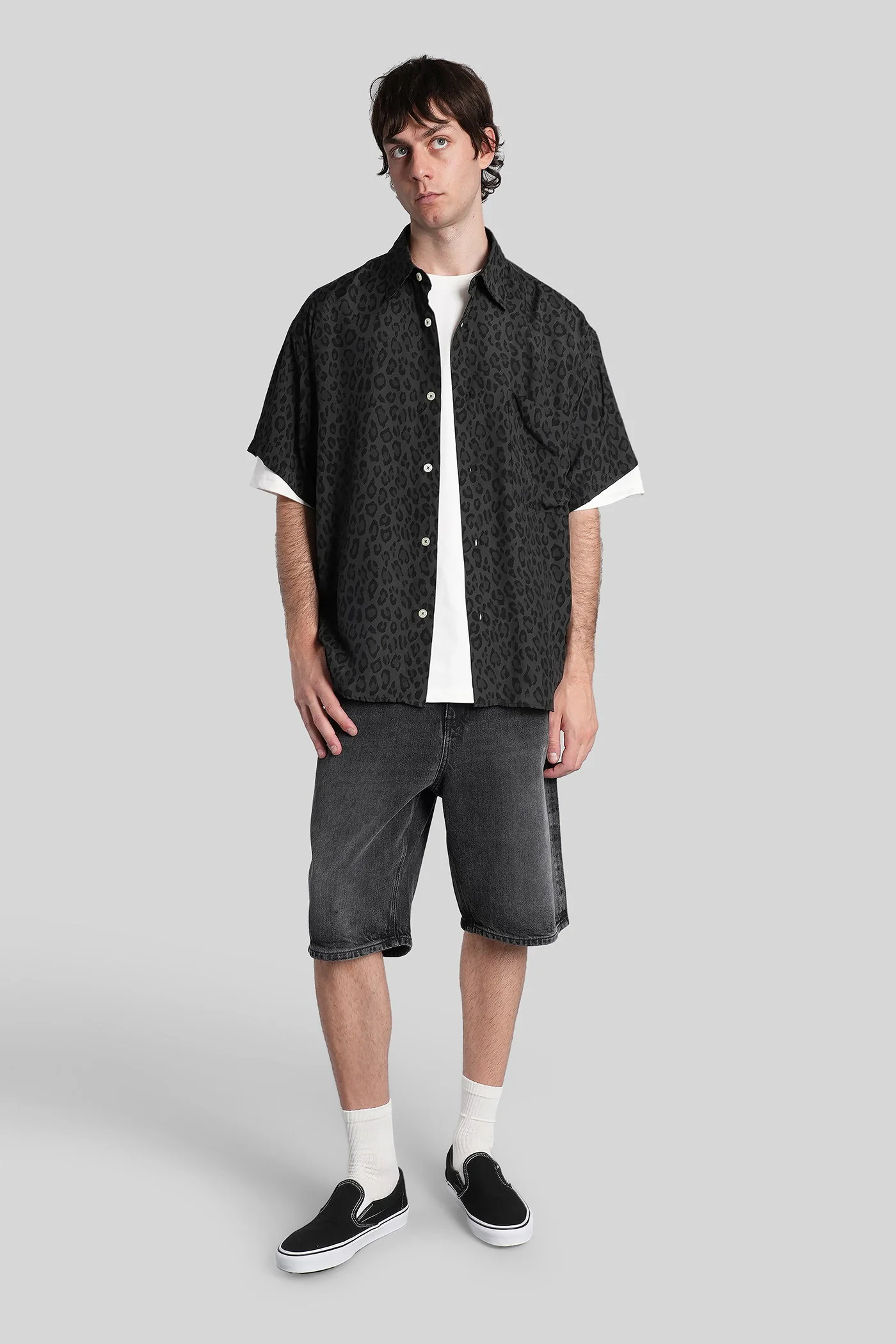 Tommy Shorts in black denim - Image 2