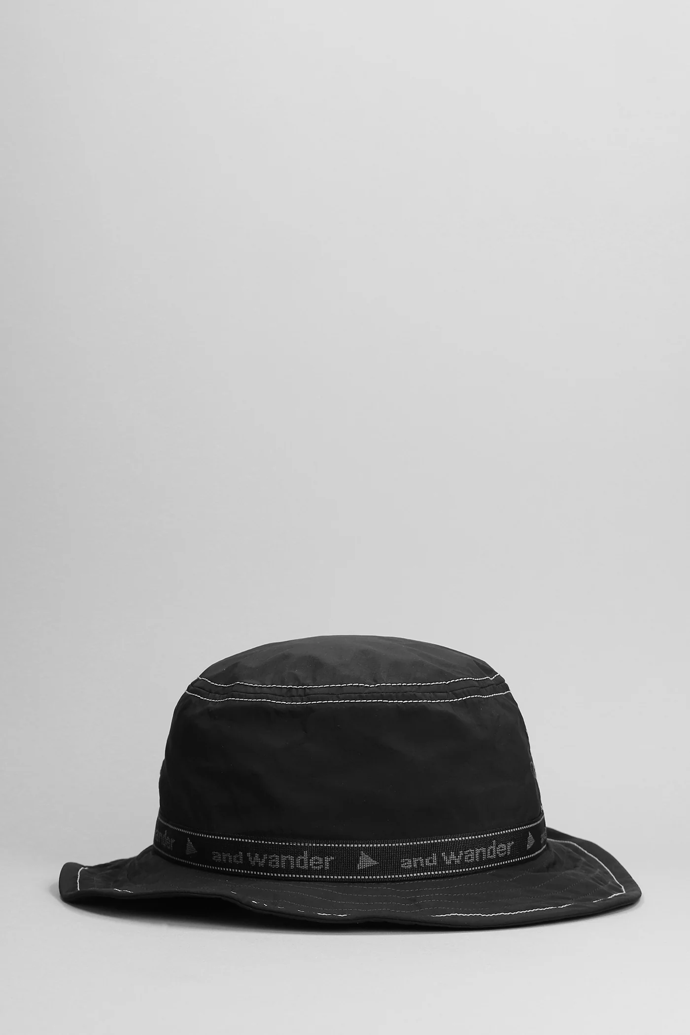 Hats in black nylon - Image 3