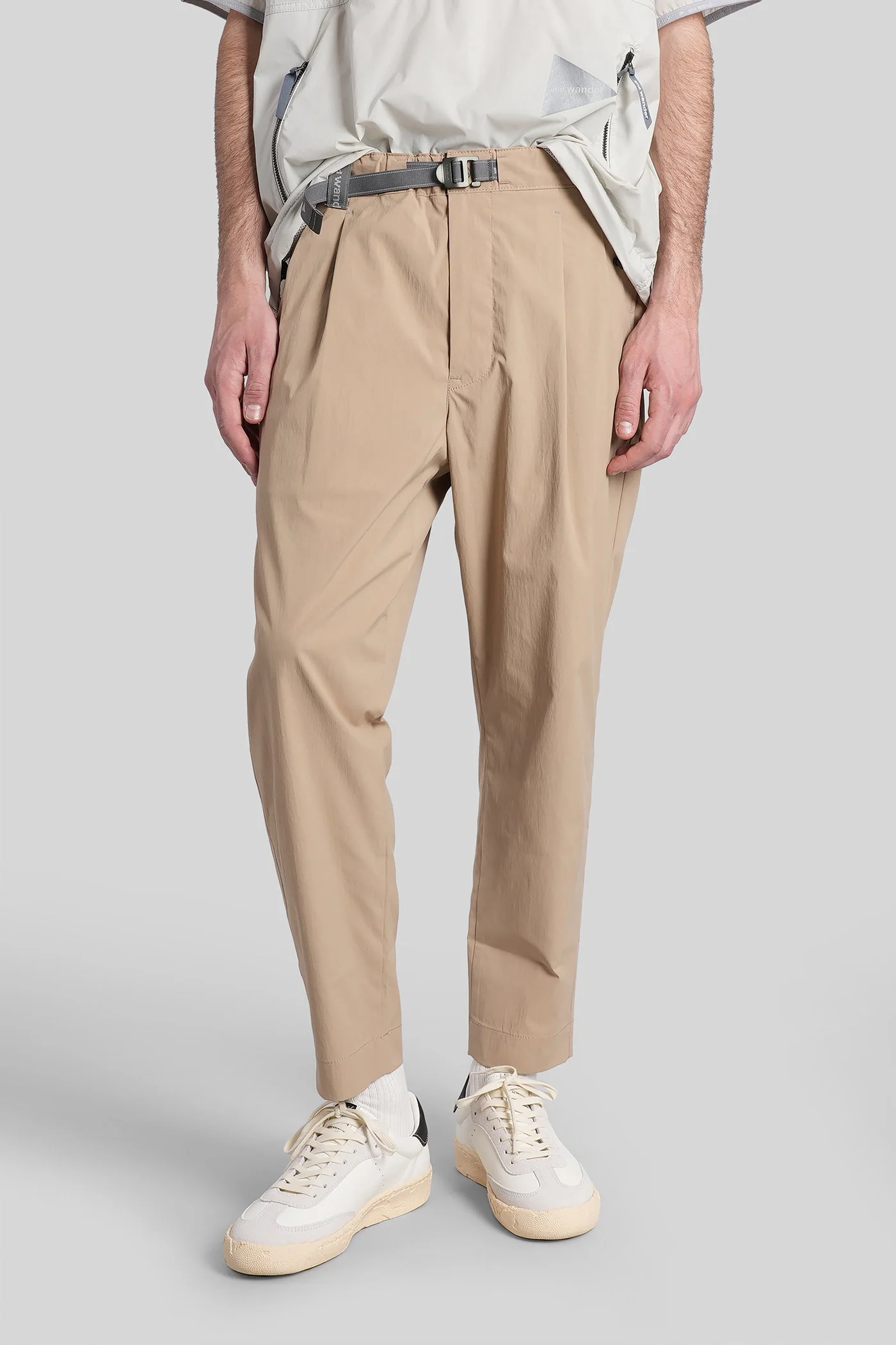 Pants in beige polyester