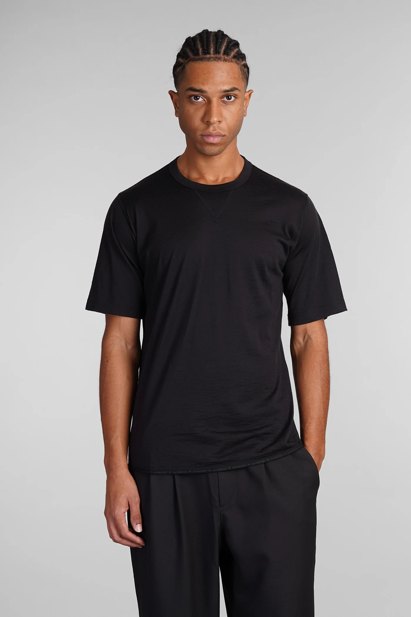 T-Shirt in black wool