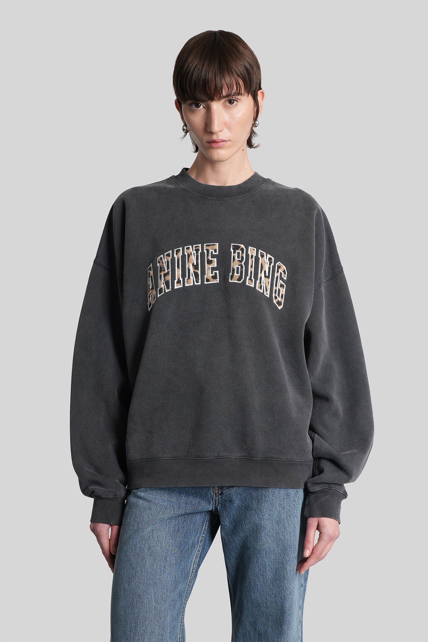 Miles Sweatshirt in black cotton