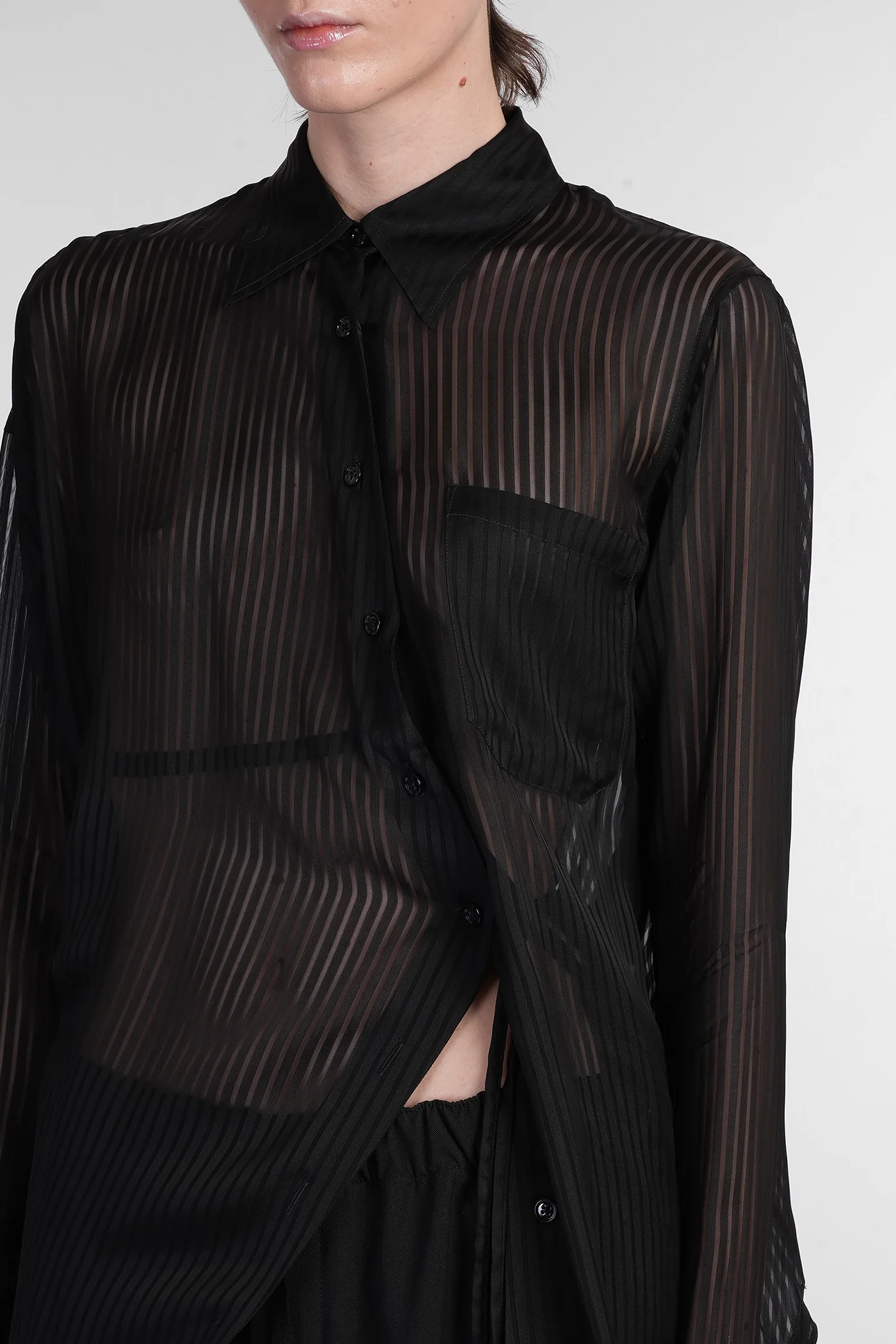 Daria Shirt in black viscose - Image 5