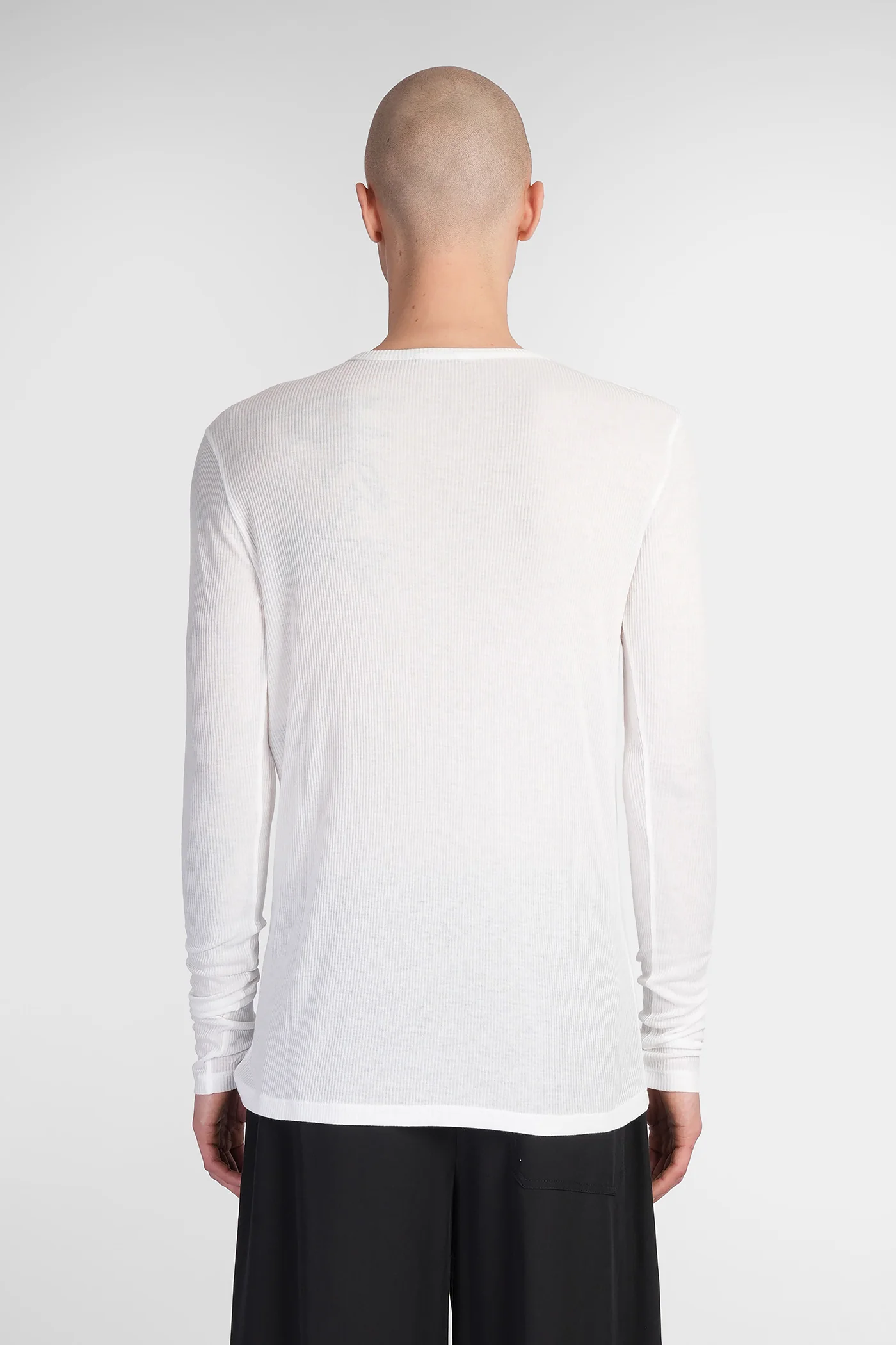 Greg in white viscose - Image 3