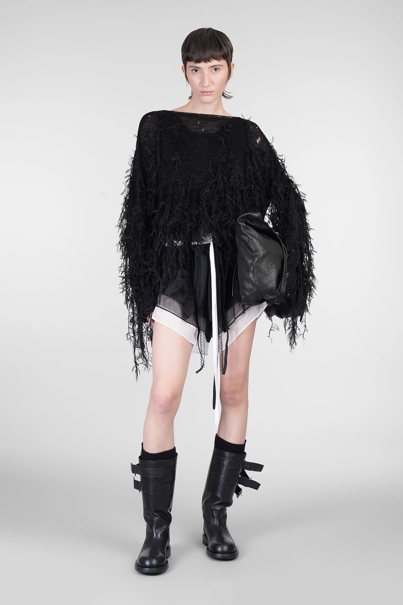 Saia Shorts in black viscose - Image 2