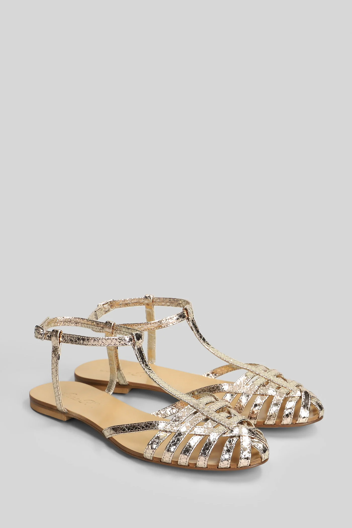 Flat sandal-slipper in platinum leather - Image 2