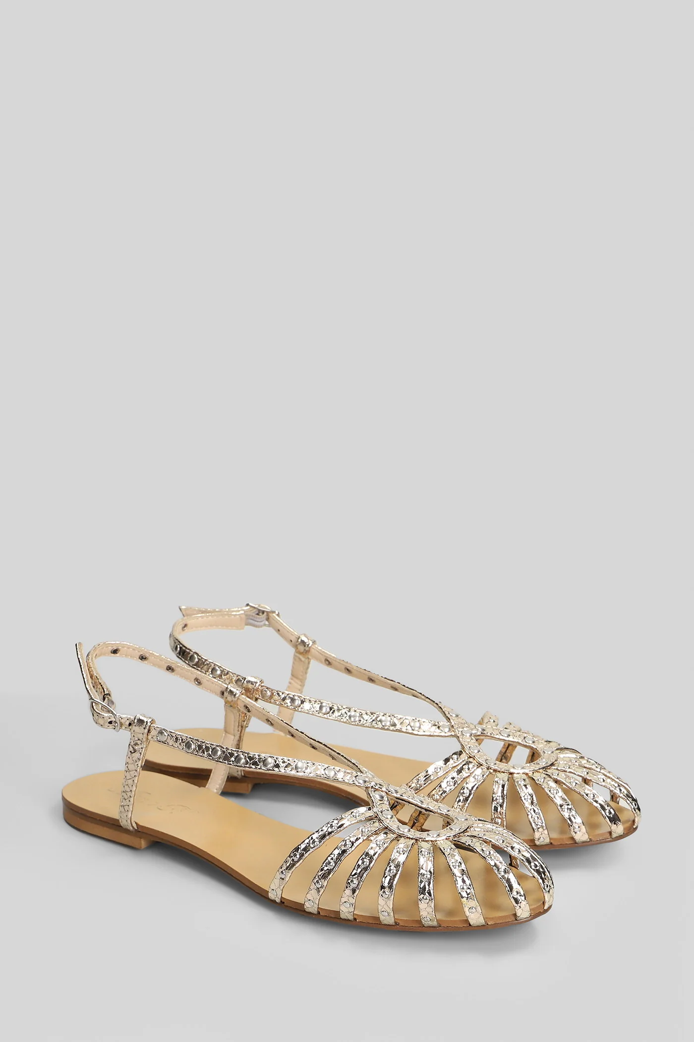 Flat sandal-slipper in platinum leather - Image 2