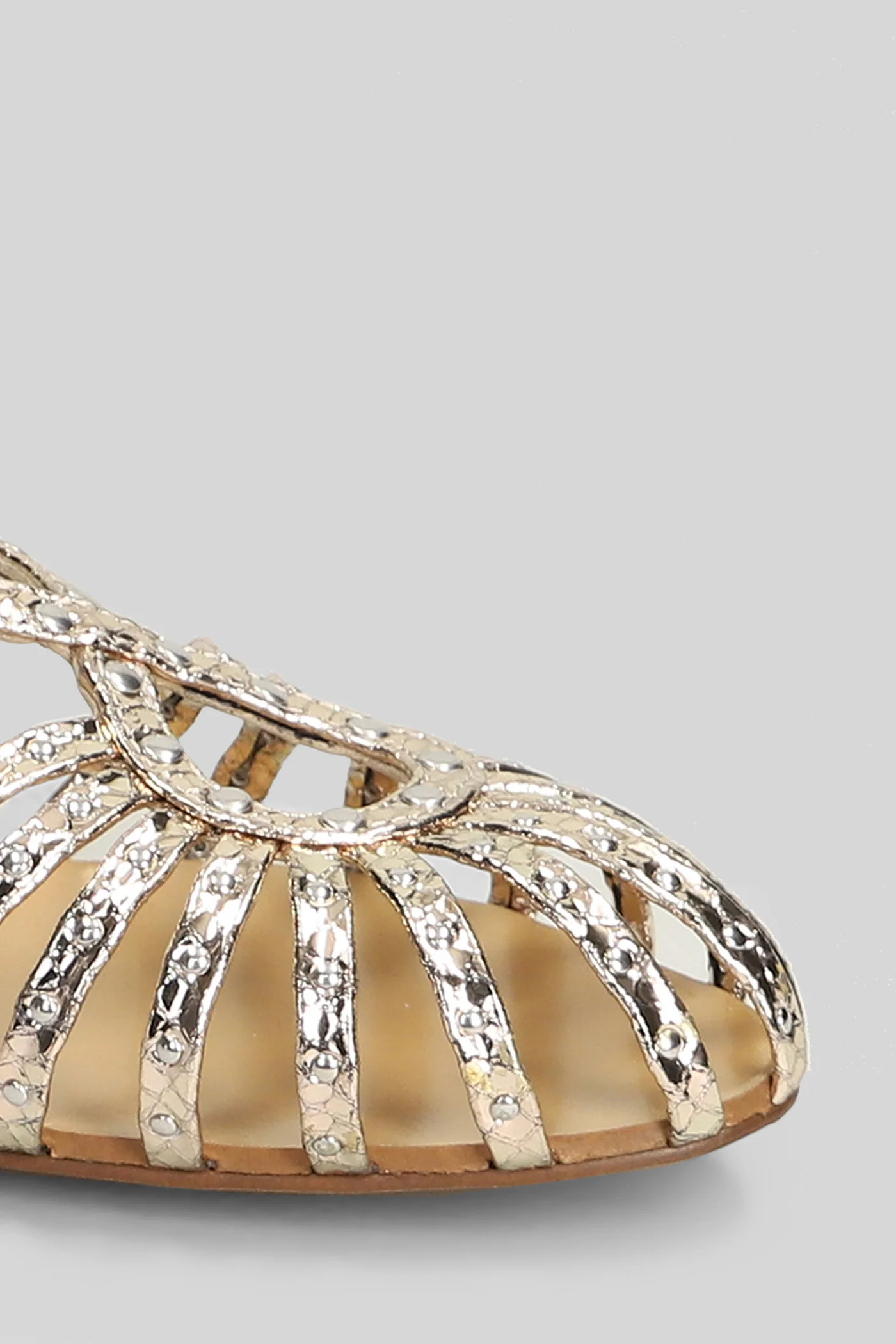 Flat sandal-slipper in platinum leather - Image 5