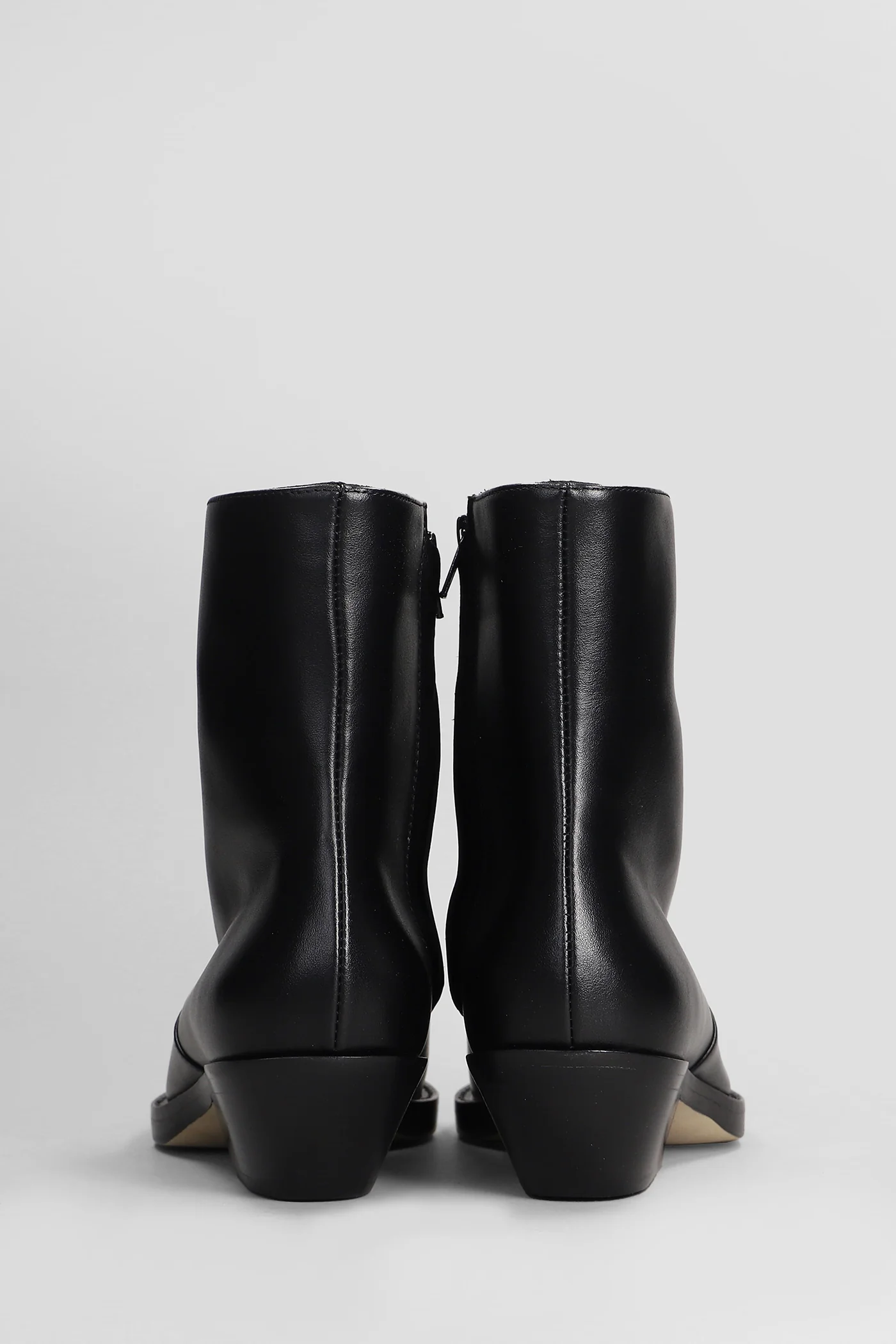 High heels Ankle boots in black leather - Image 4