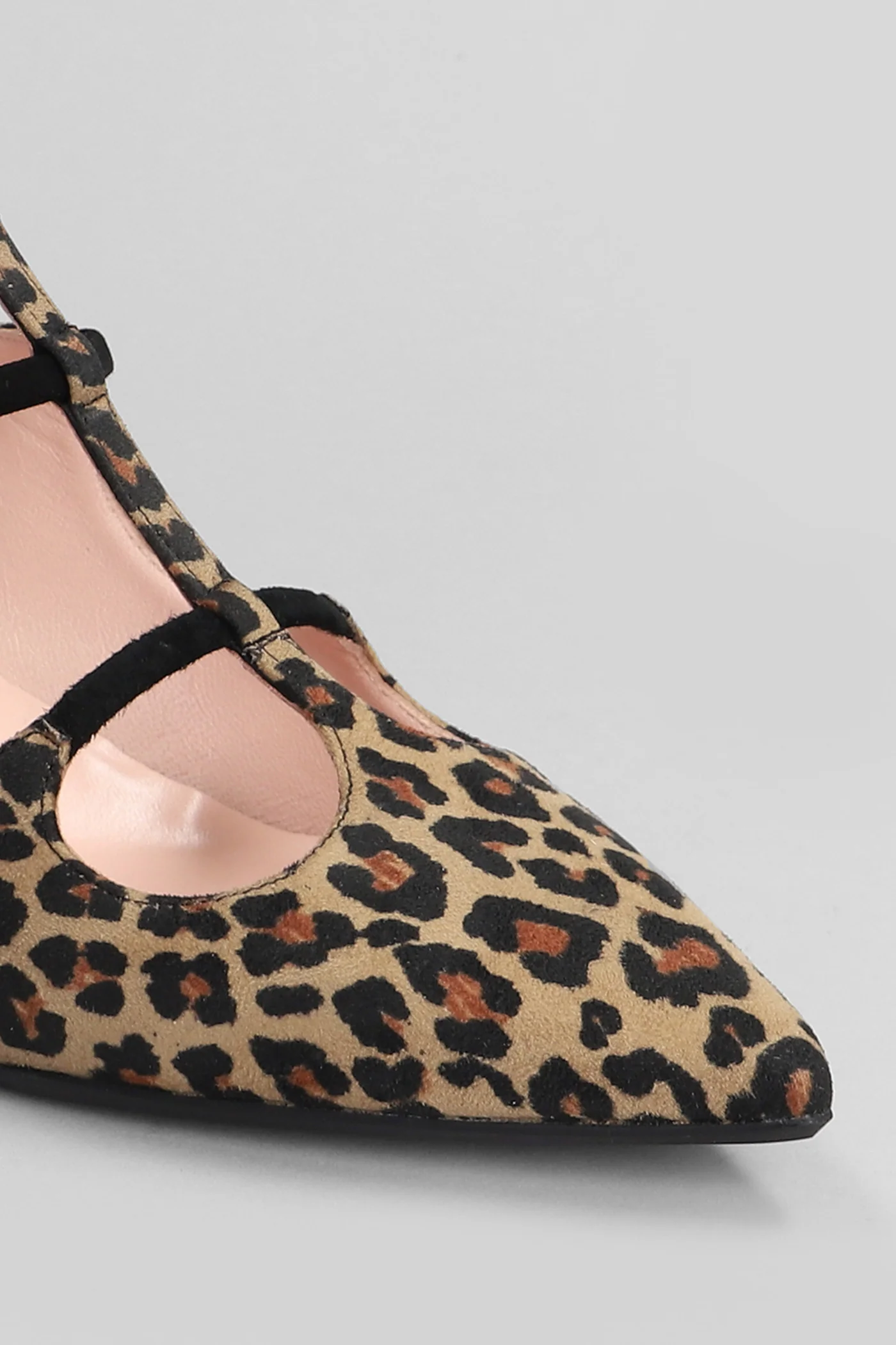 Pumps in Animalier suede - Image 5