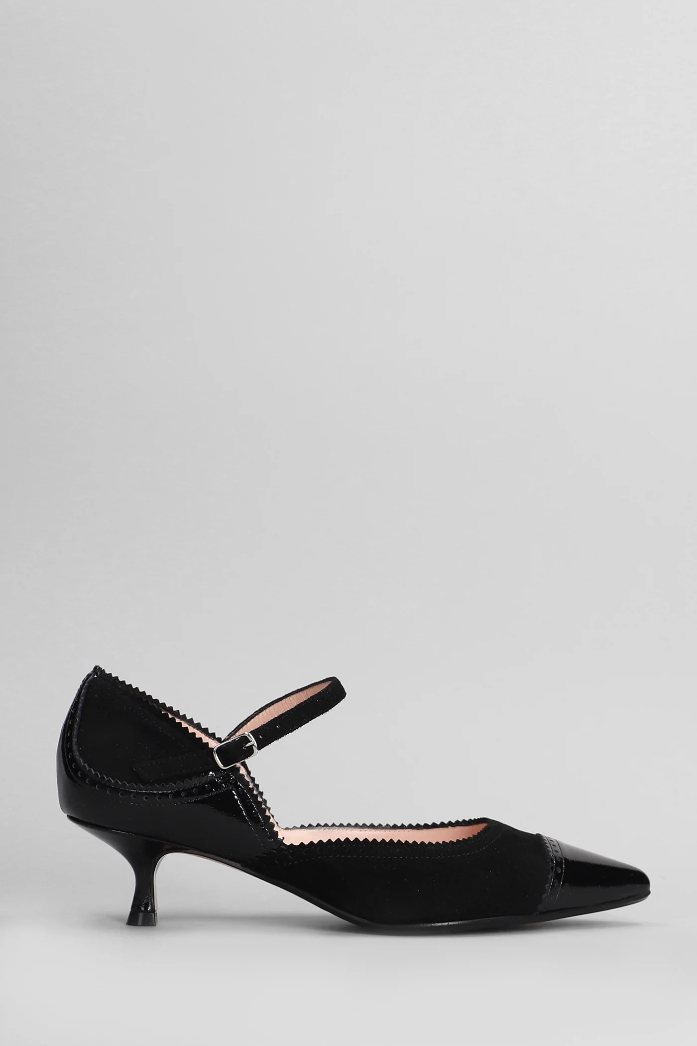Pumps in black suede - Image 26