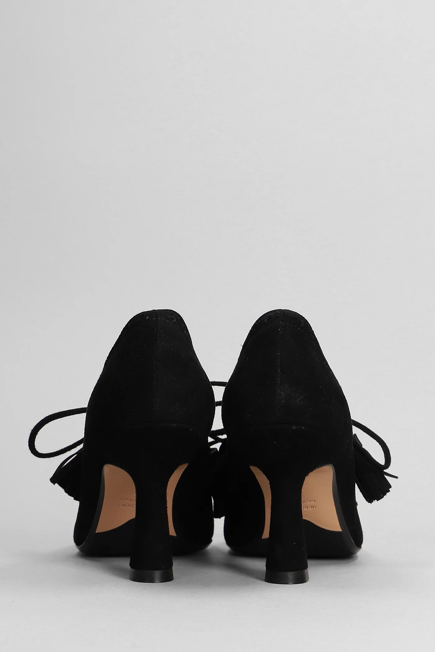 Pumps in black suede - Image 4