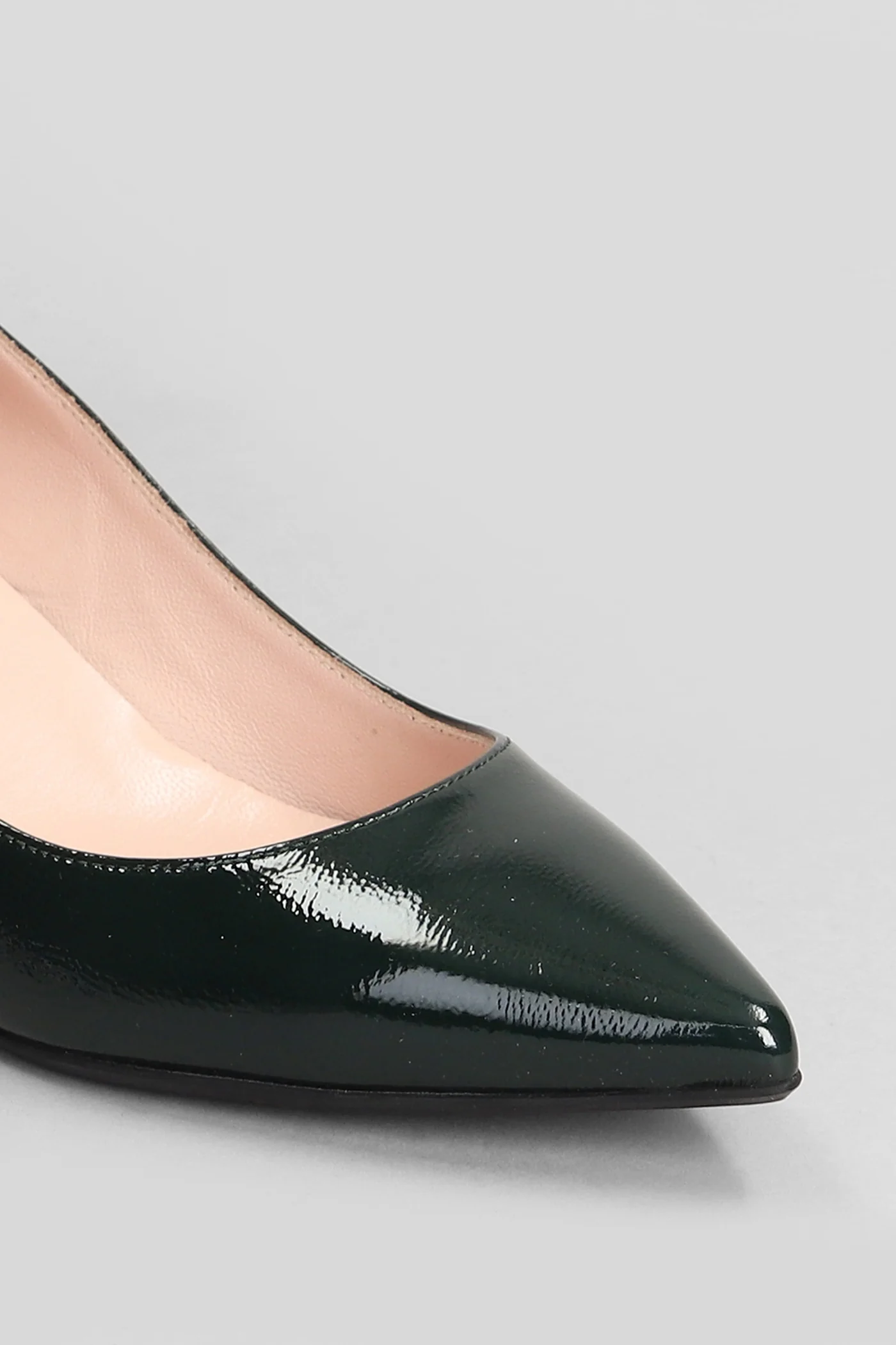 Pumps in green leather - Image 5