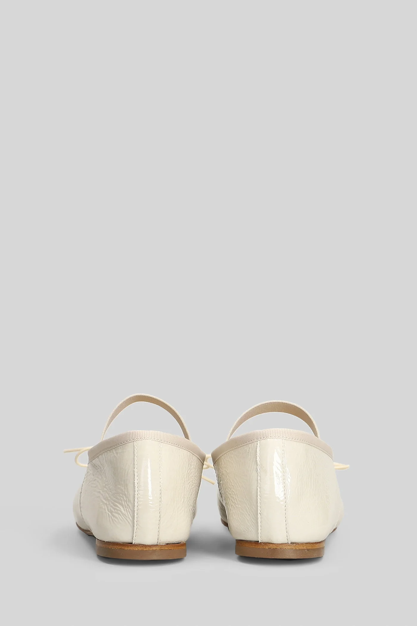 Ballet flats in beige leather - Image 4