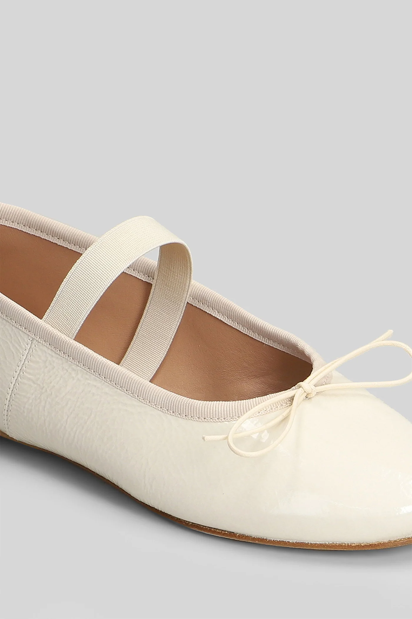 Ballet flats in beige leather - Image 5