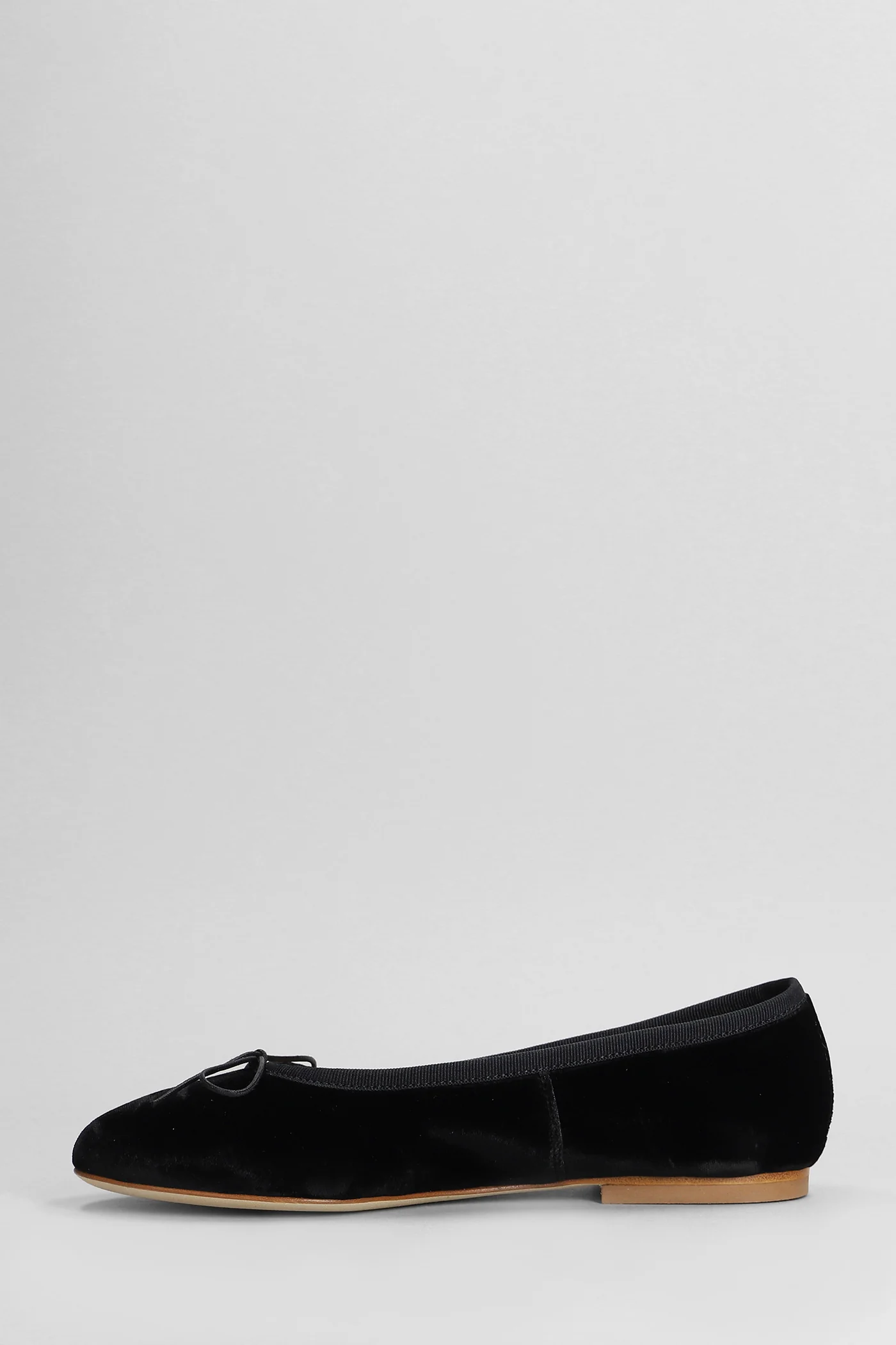 Ballet flats in black velvet - Image 3