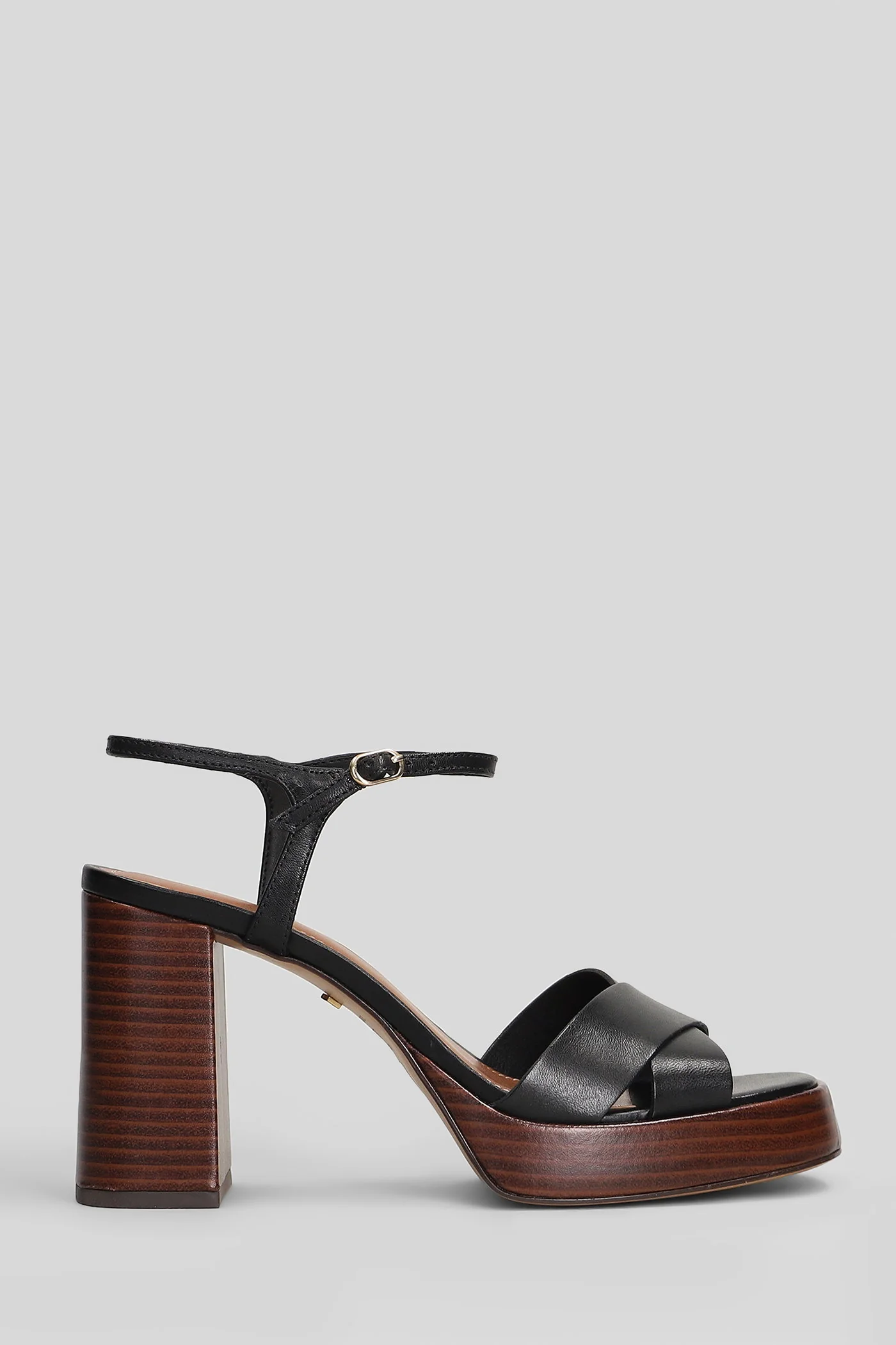 Sandals in black leather