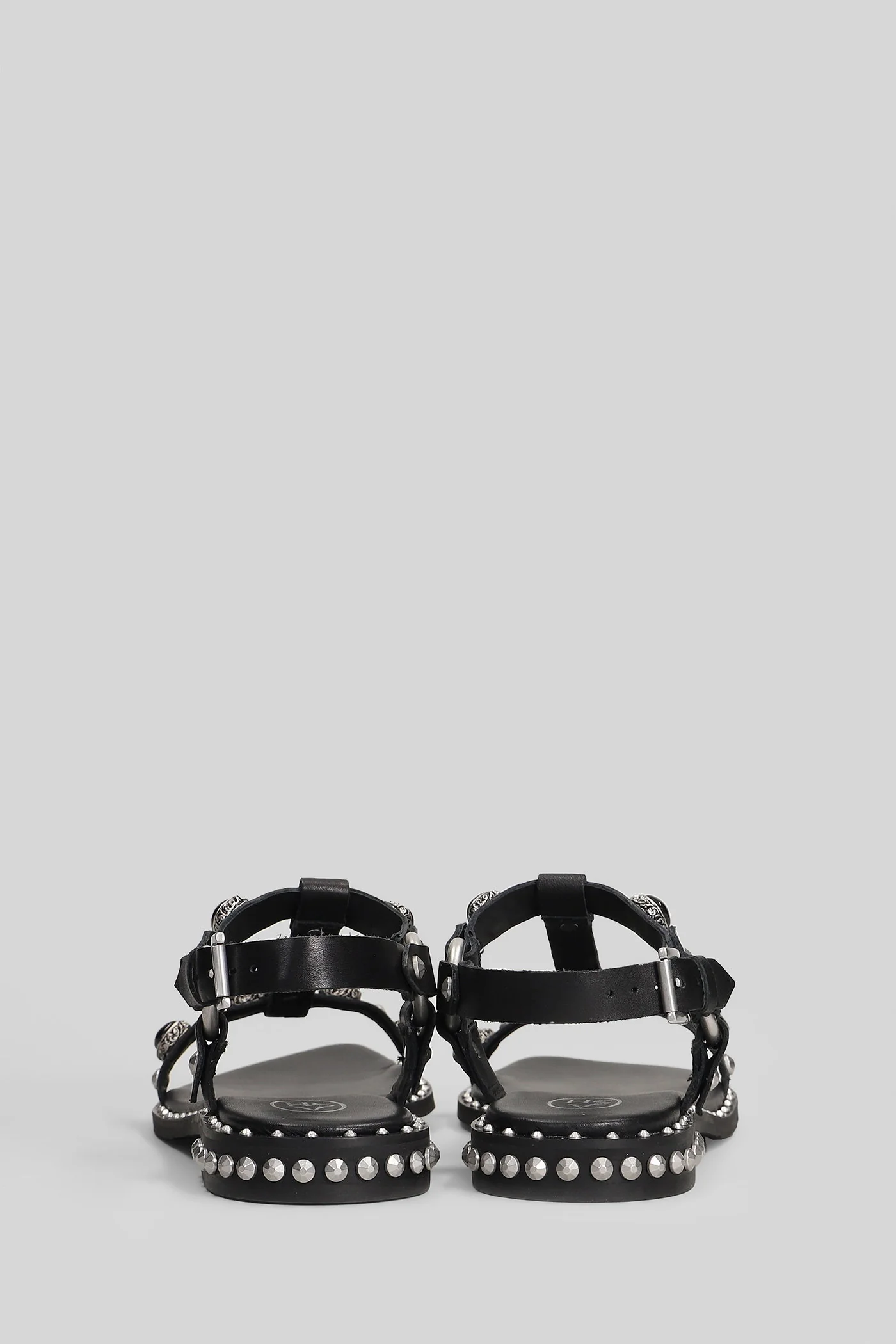 Podium Flat sandal-slipper in black leather - Image 4